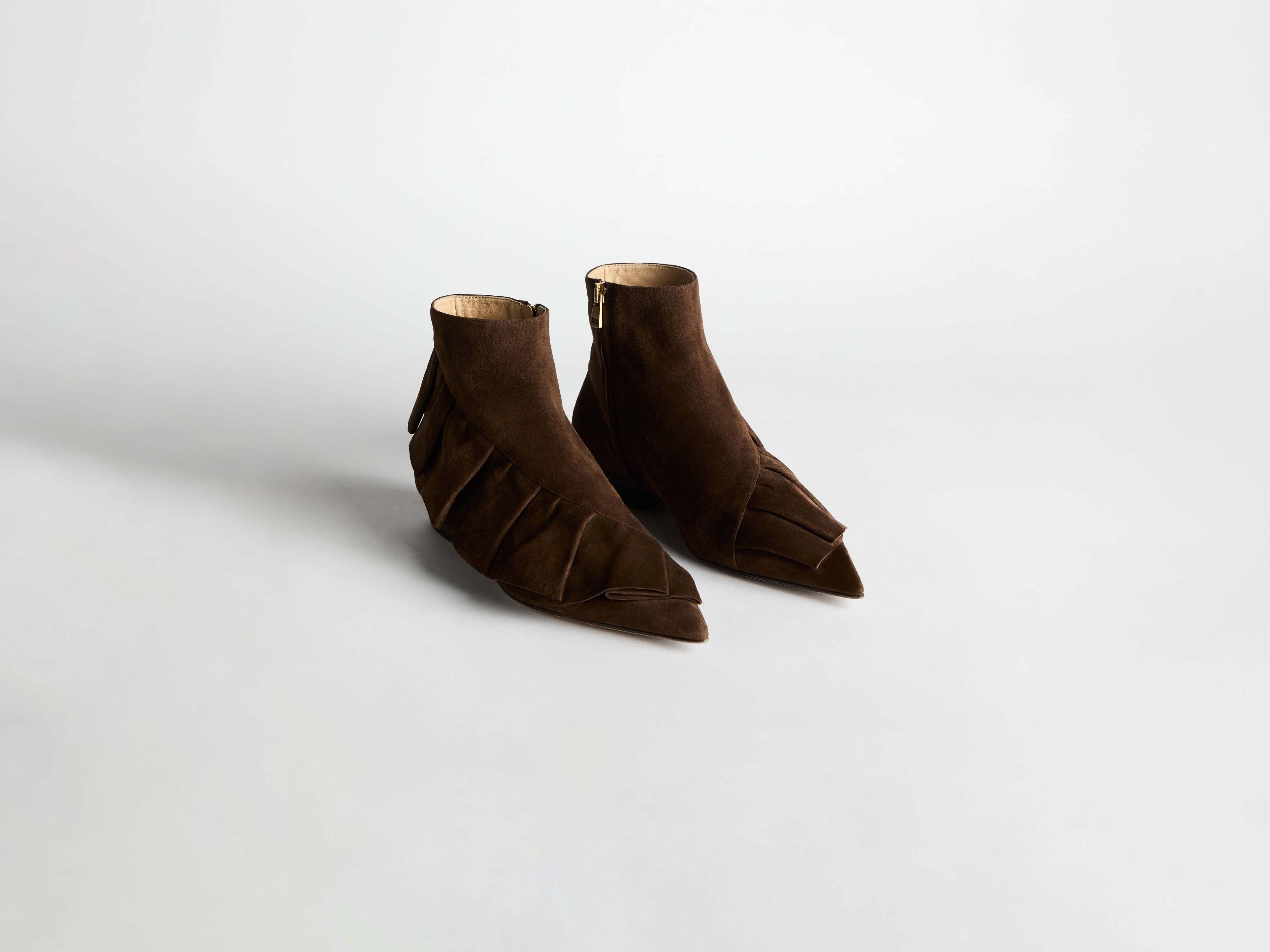 WOMENS RUFFLE BOOTS IN BROWN - 2