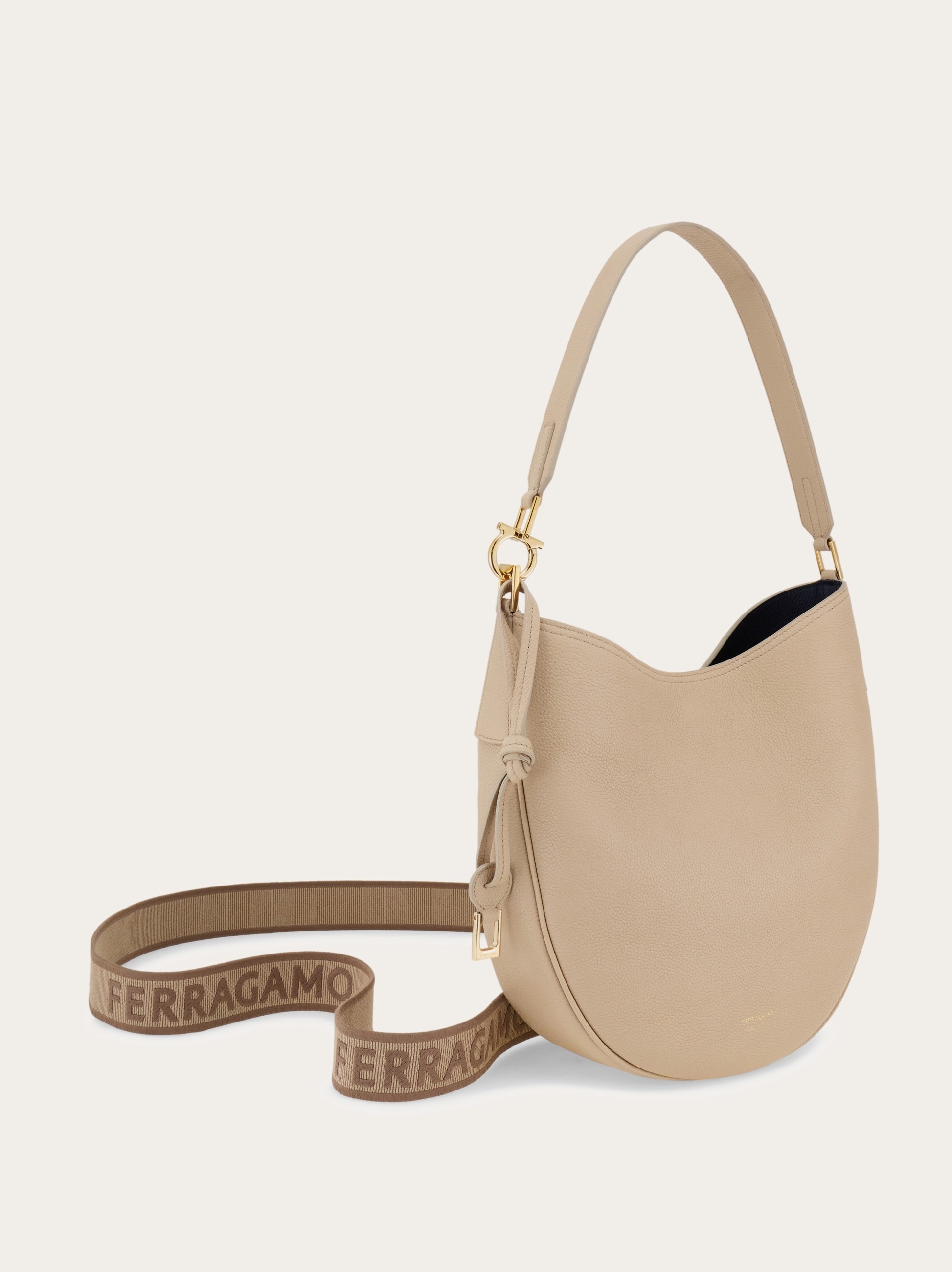 North-South hobo bag (M) - 6