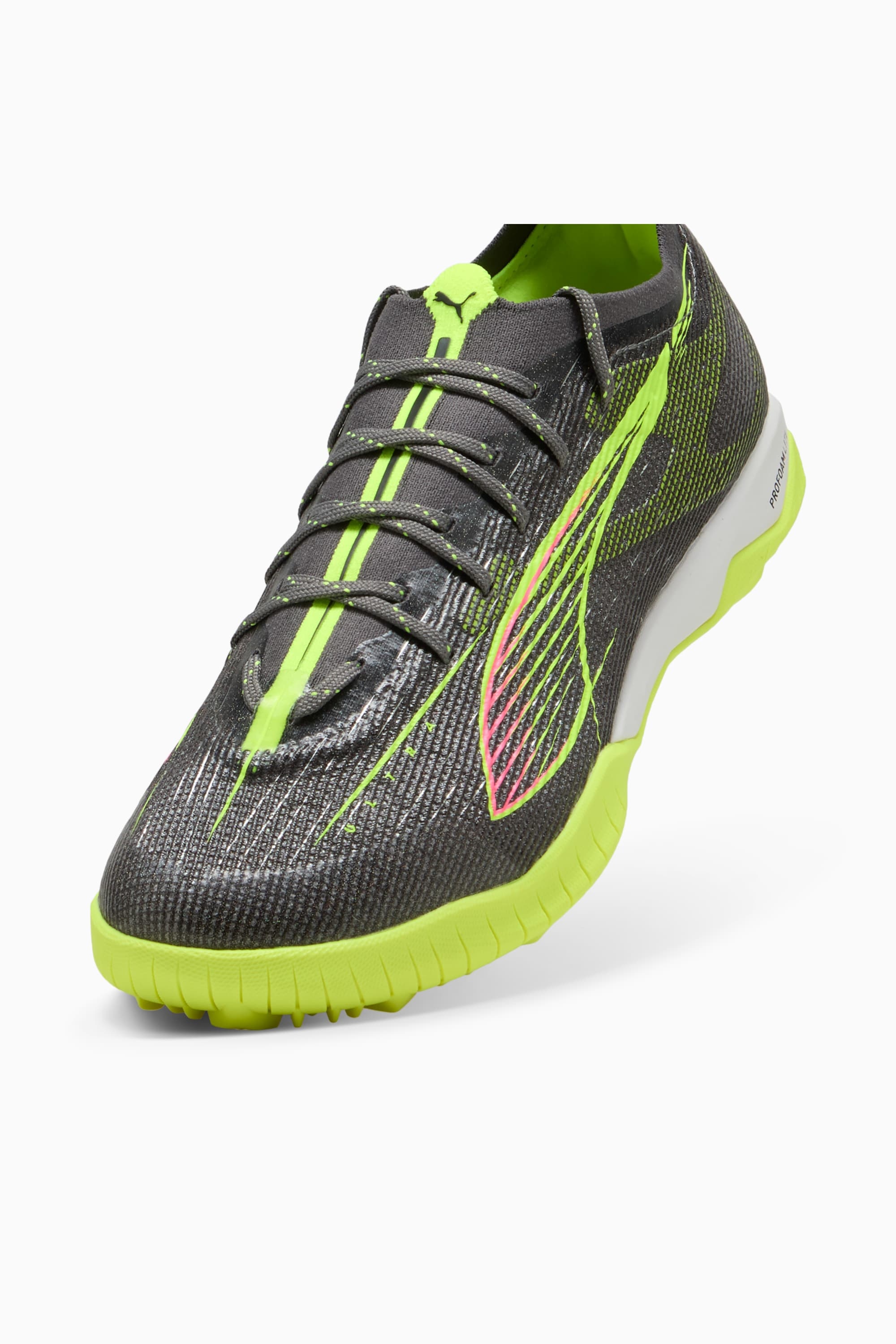 ULTRA 5 PRO CAGE Men's Soccer Cleats - 8