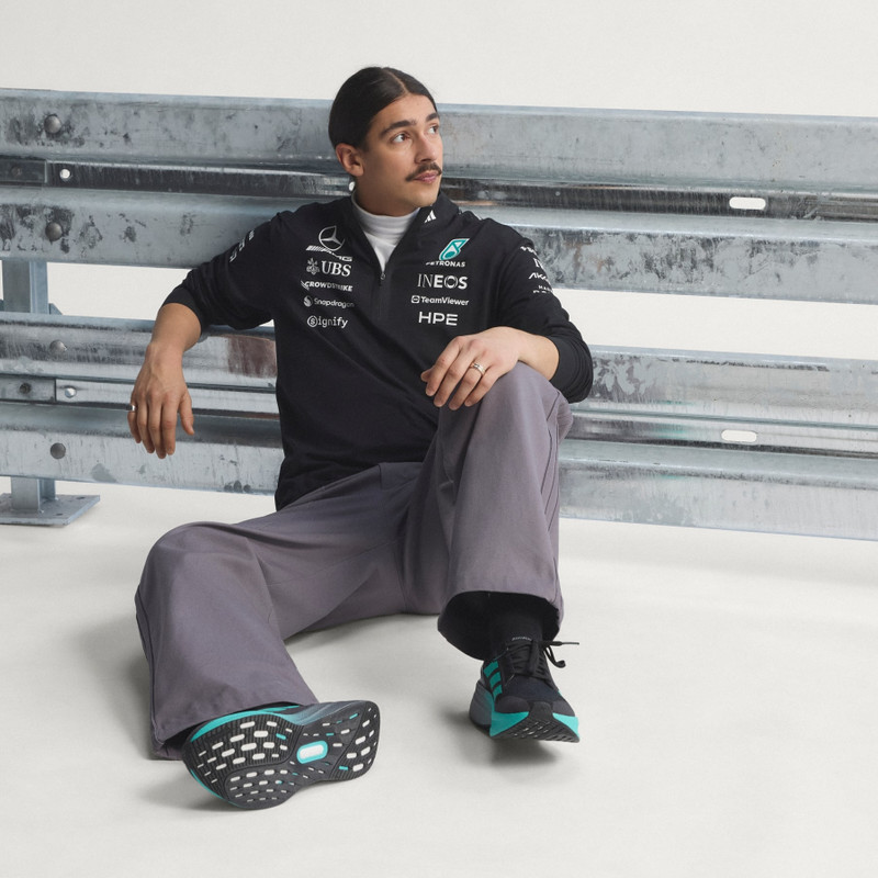 MERCEDES - AMG PETRONAS FORMULA 1 TEAM ENGINEERS QUARTER ZIP Sweatshirt 6