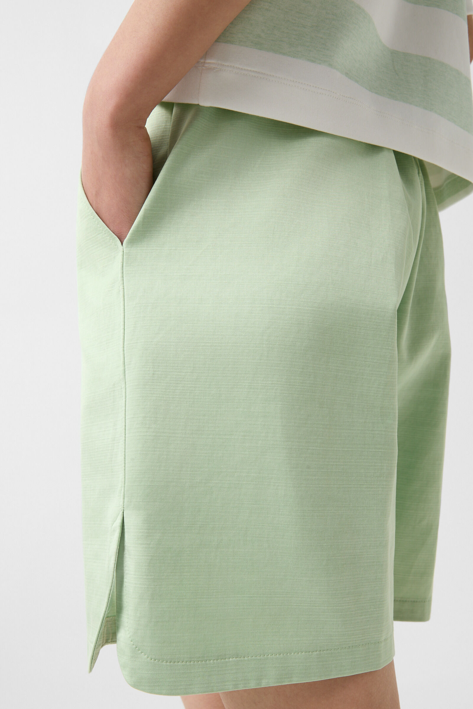 Olana shorts in Light green - 6