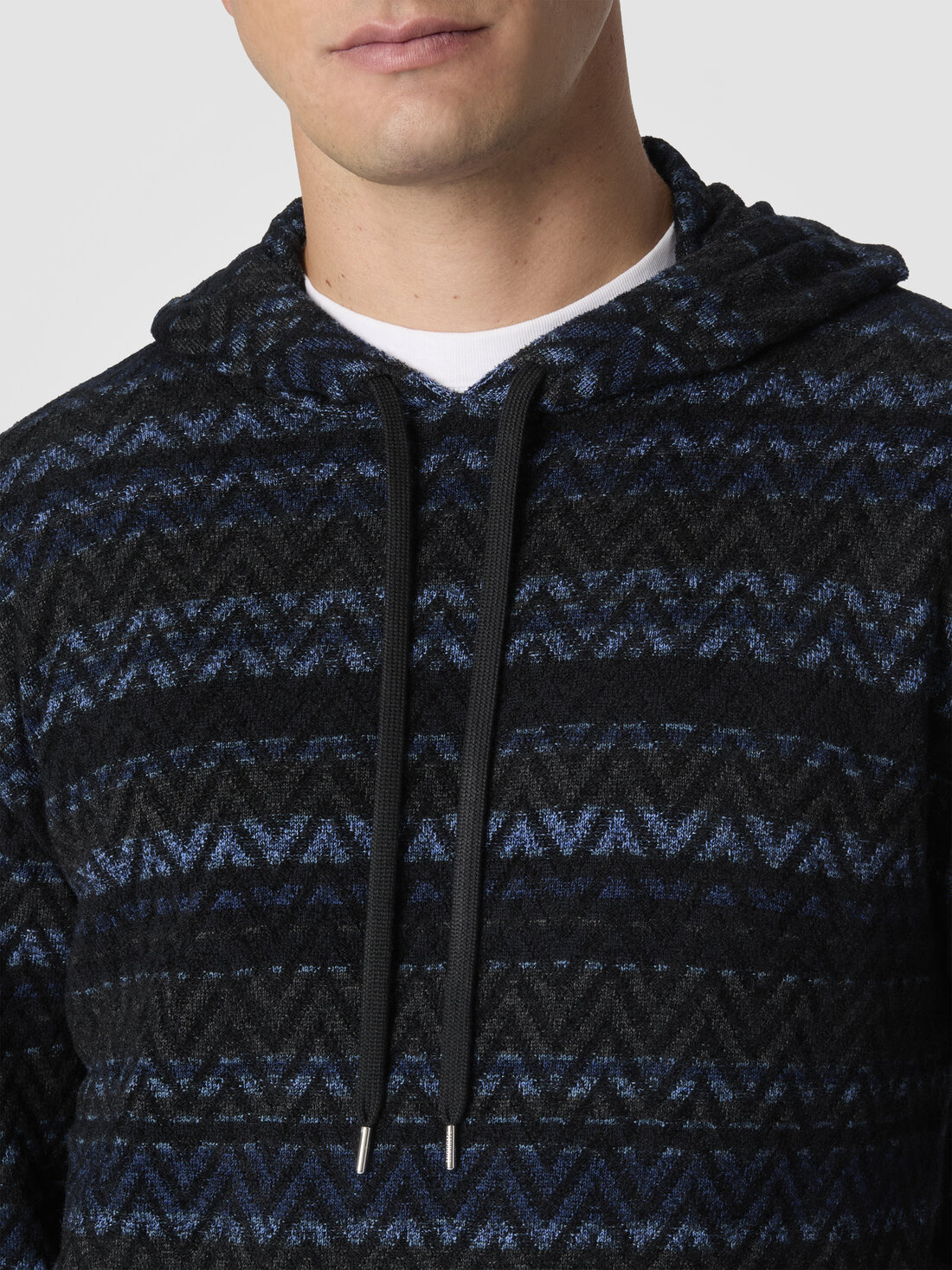 Hooded sweater in wool blend with zigzag pattern - 5