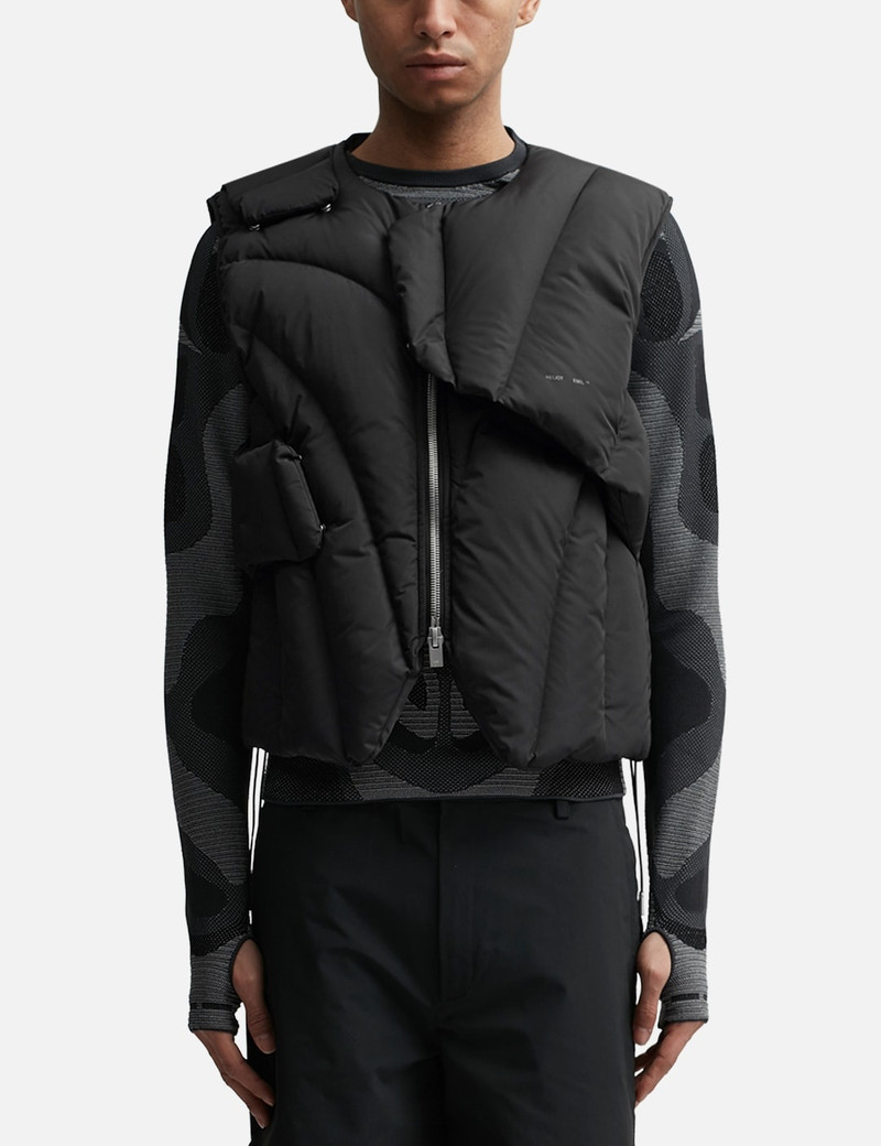 LAYERED DOWN VEST 3