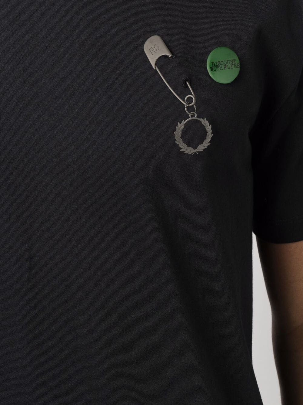 safety-pin detail T-shirt - 5