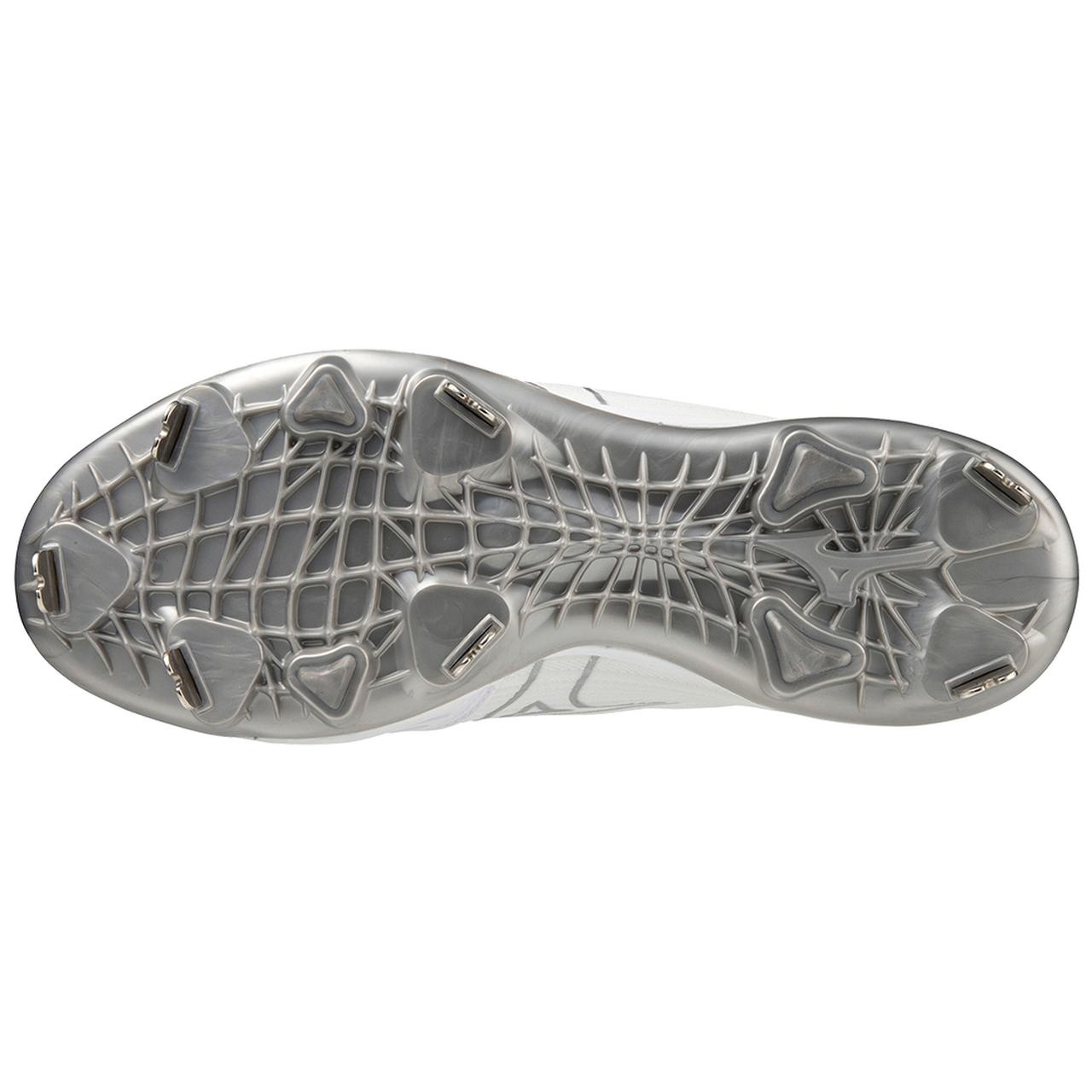 Mizuno Sweep 6 Low Women's Metal Fastpitch Softball Cleat - 2