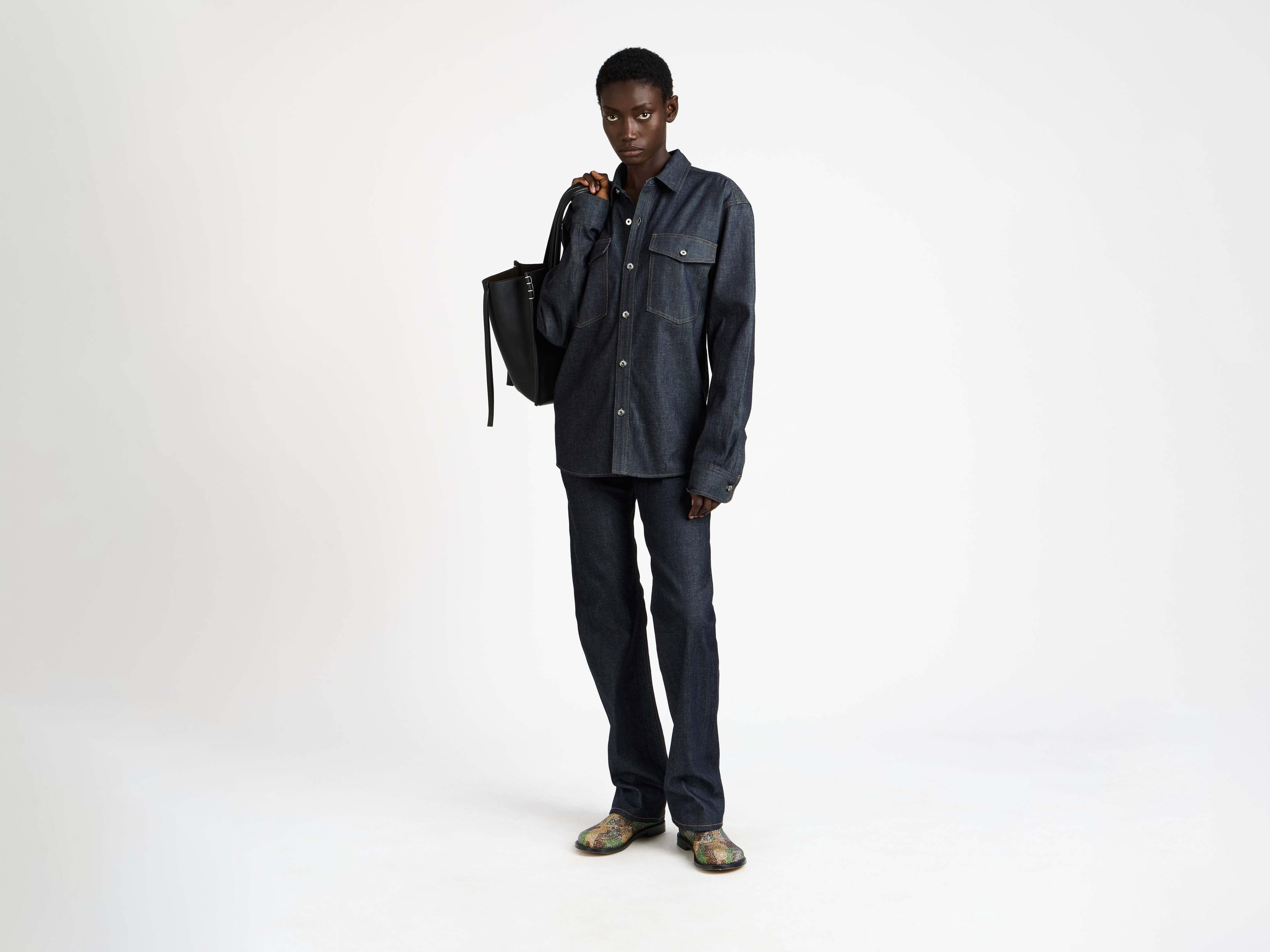 OVERSIZED DENIM SHIRT IN INDIGO - 2