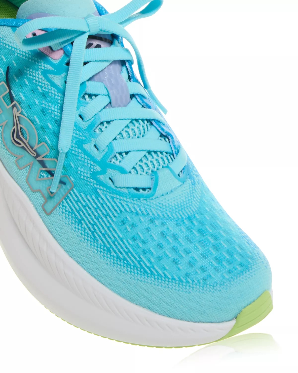 Women's Mach 6 Low Top Sneakers - 6