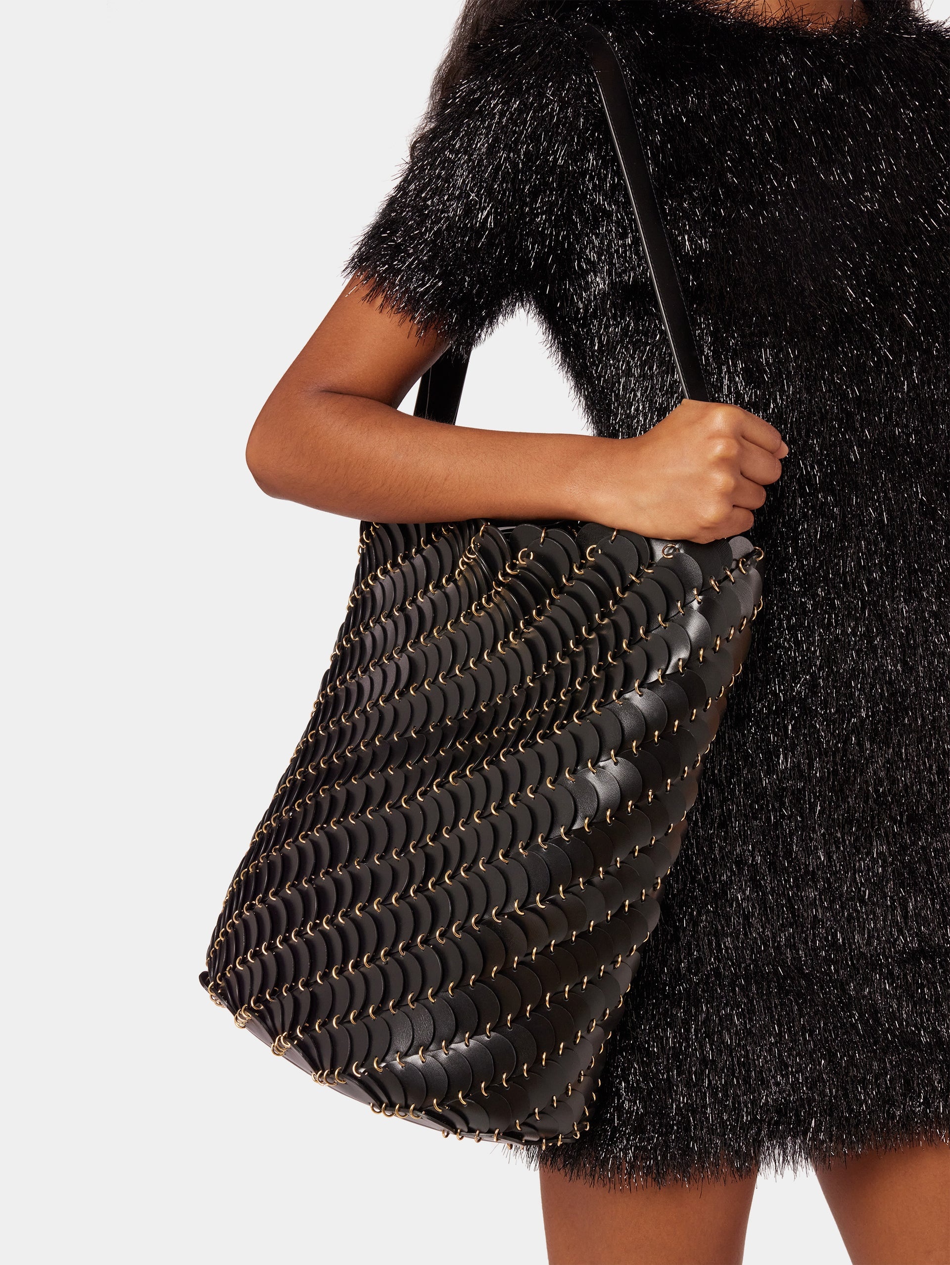 LARGE BLACK BUCKET PACO BAG IN LEATHER - 3