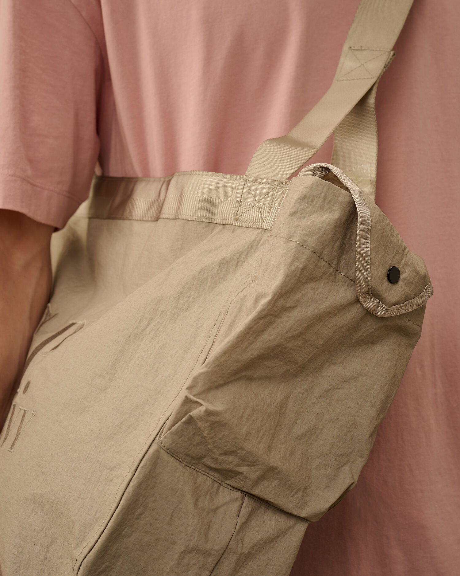 Plain Paper Touch Zipped Bag - 3