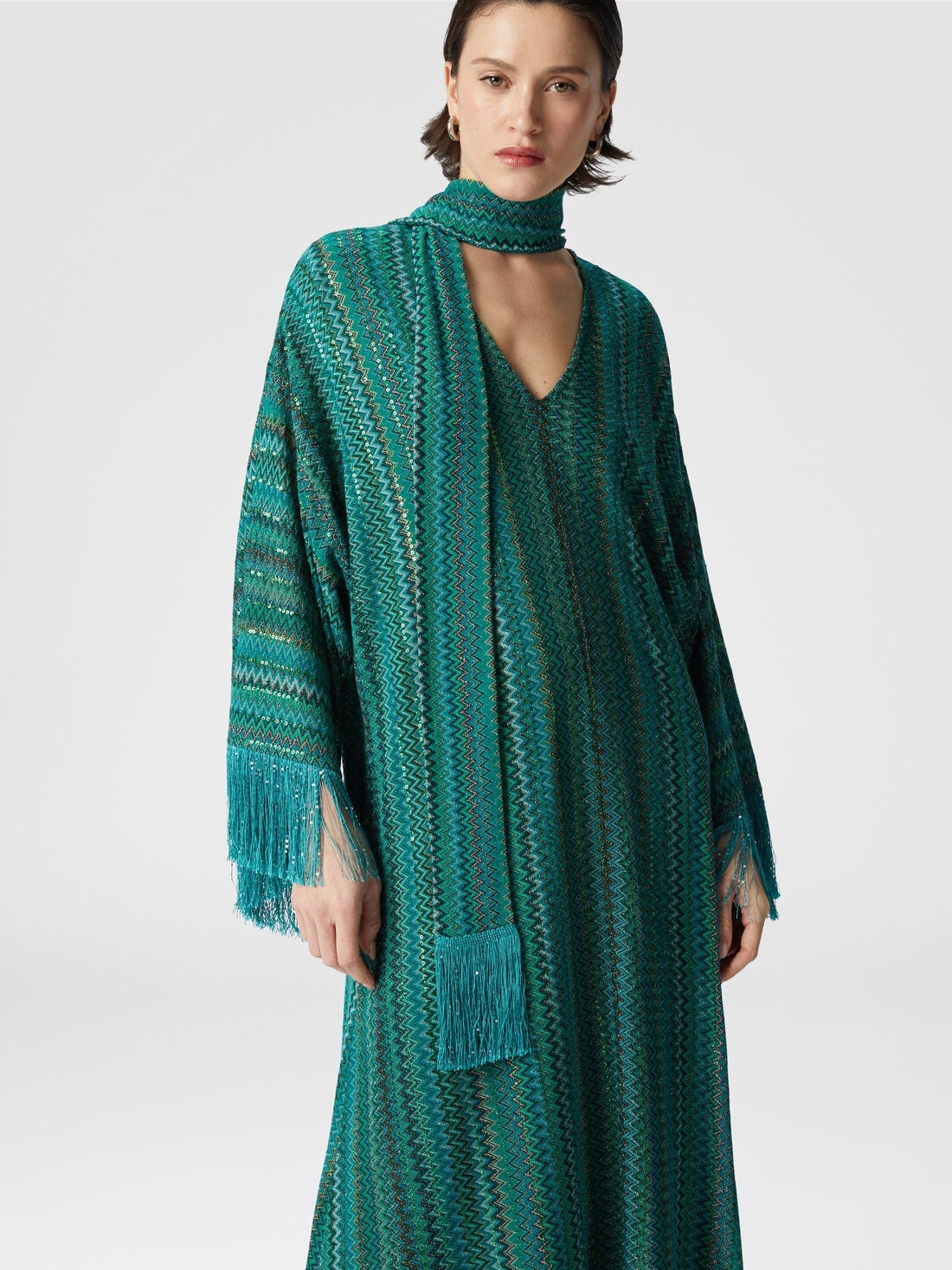 Zigzag kaftan with sequins and V-neck and removable scarf with fringes - 4