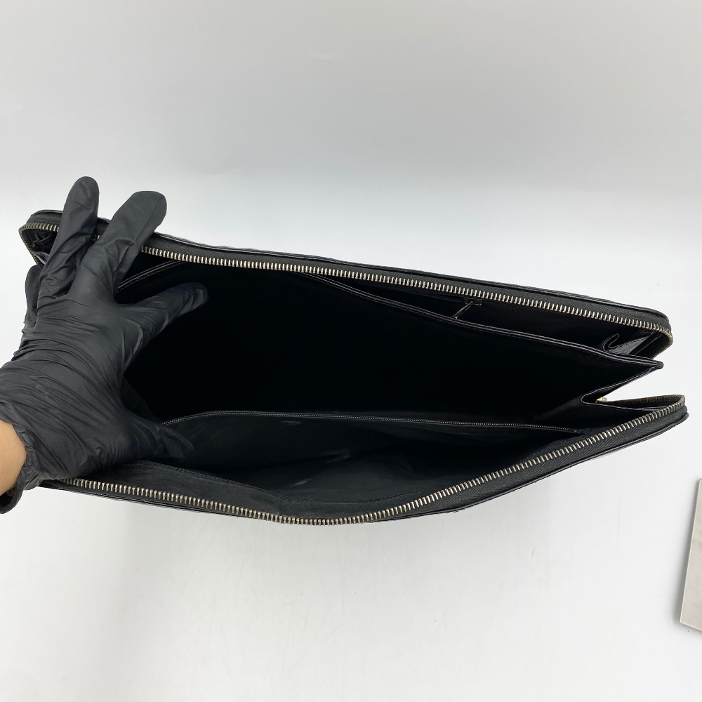 Chanel No.4 Black Patent Leather Big CC Clutch - 13