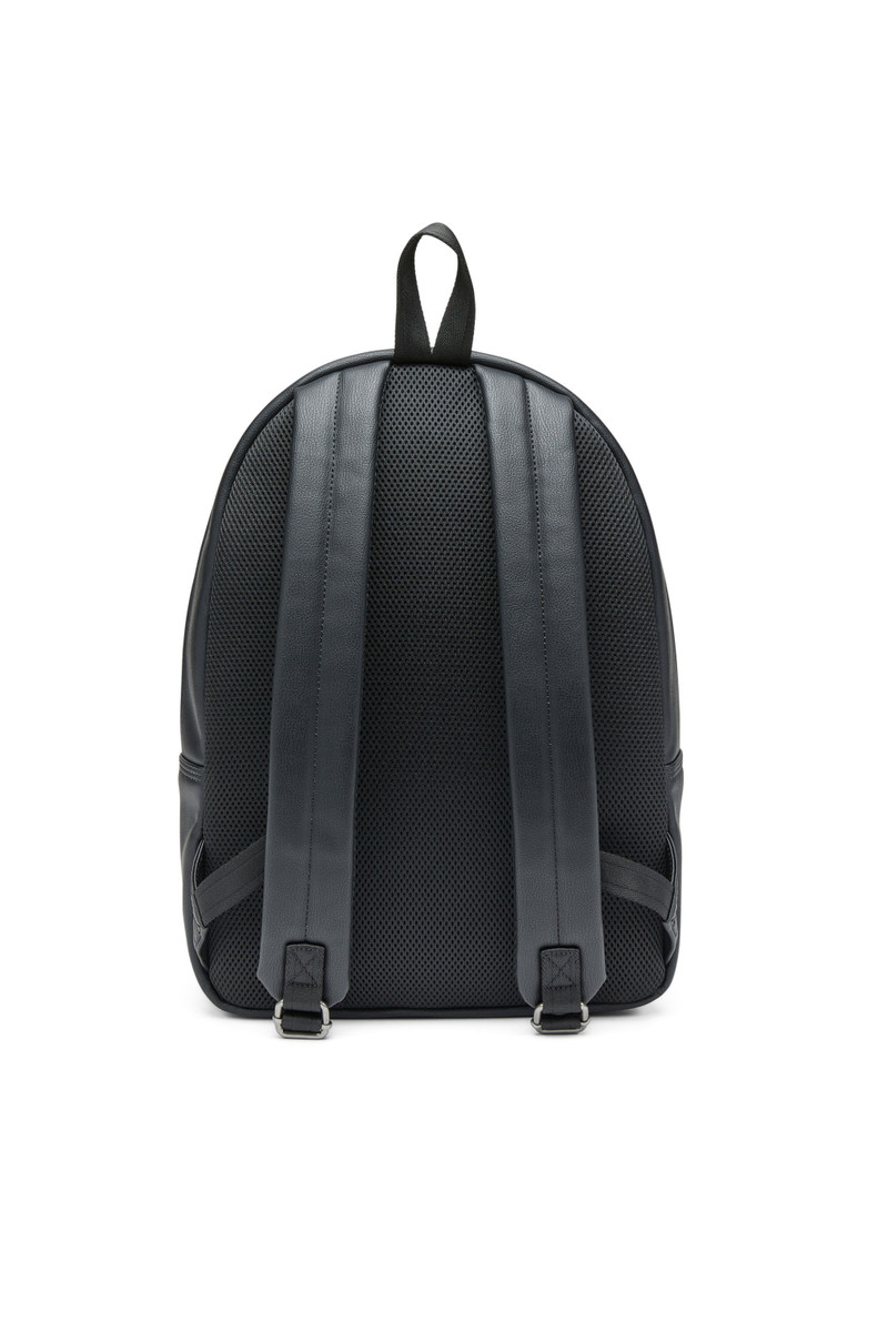 D.90 BACKPACK 4