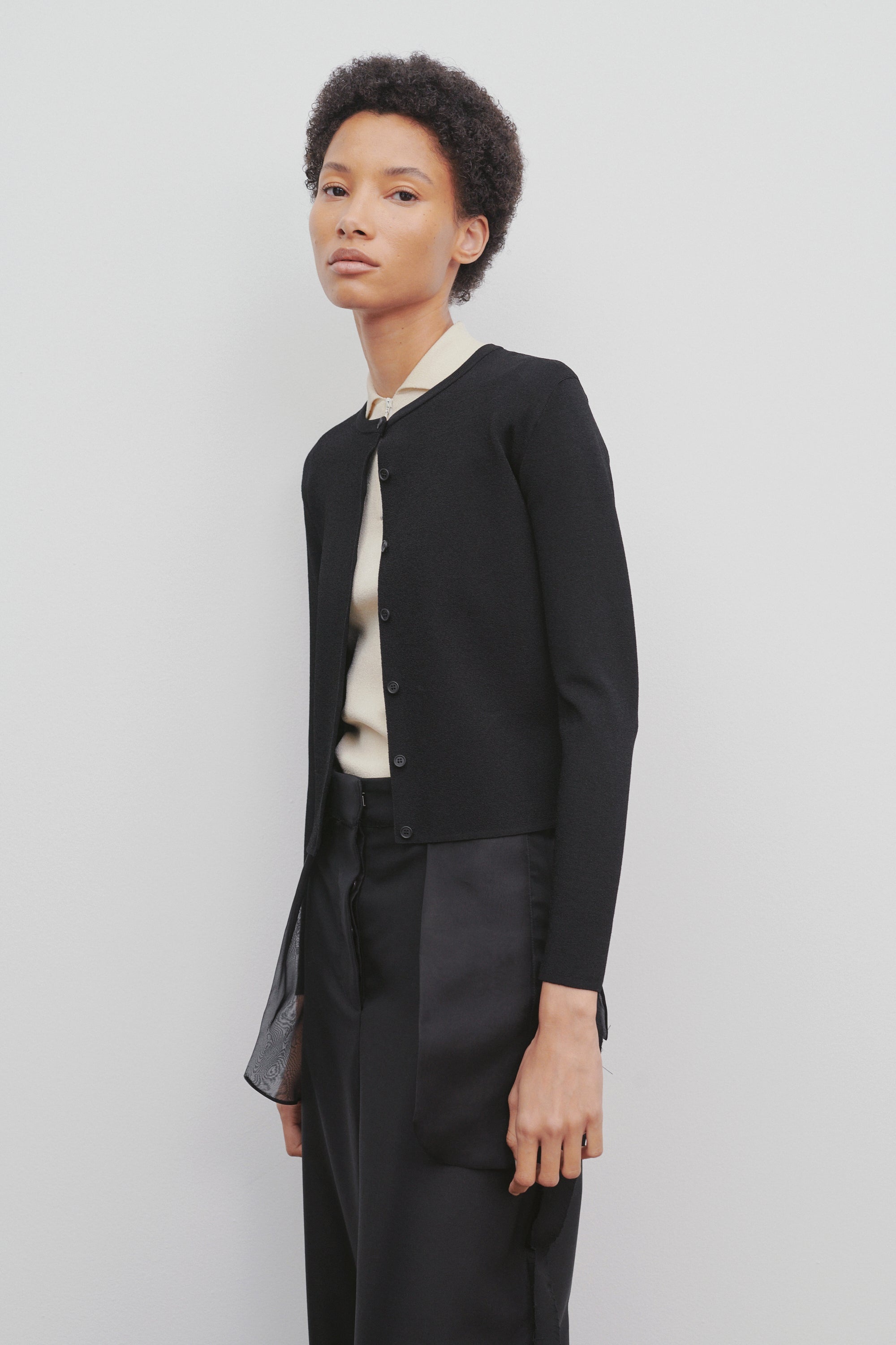 Corole Cardigan in Glossy Viscose - 4