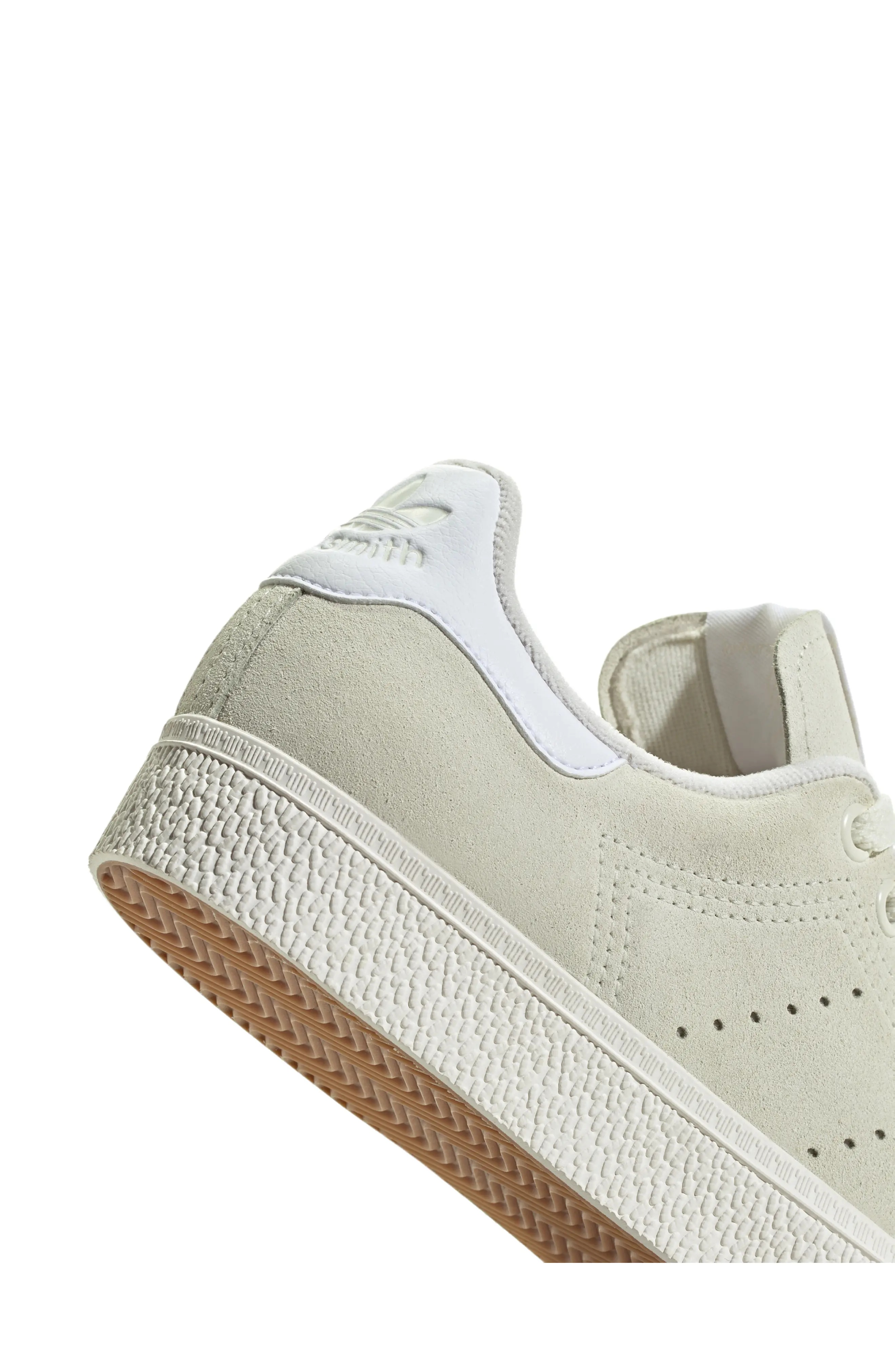 Stan Smith Sneaker in Ivory/White/Core White - 8