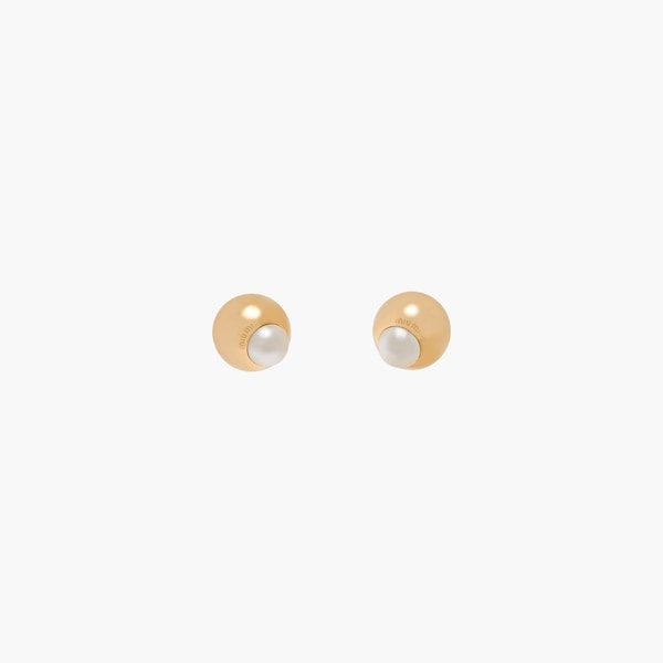 Pearl earrings 3