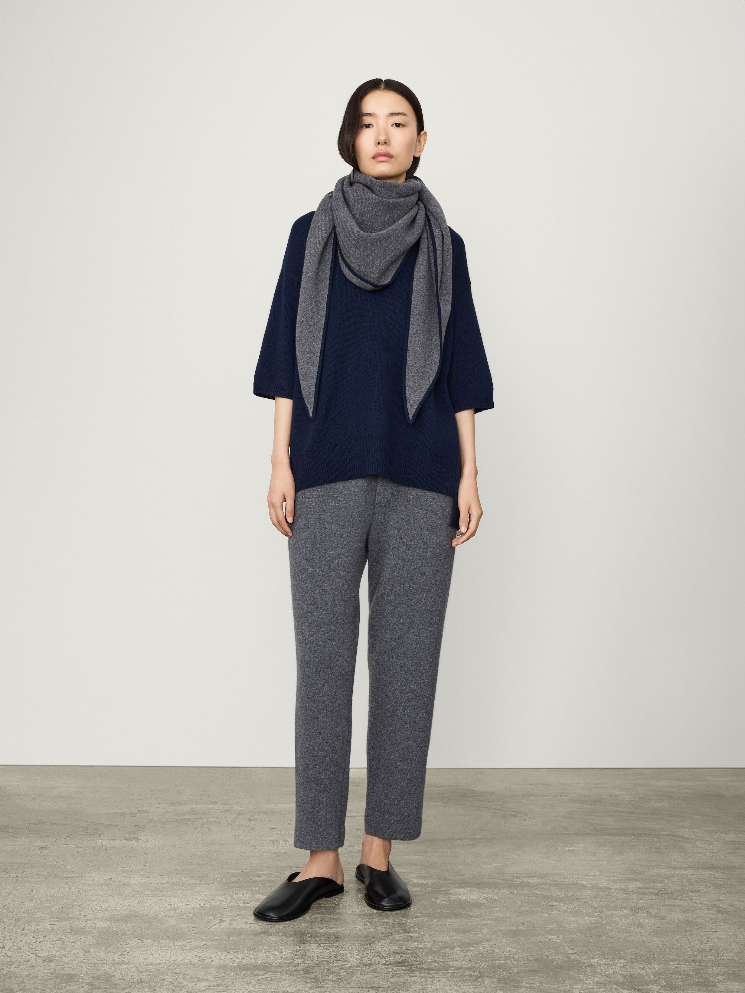 The Bandana Contrast Large Scarf - 5