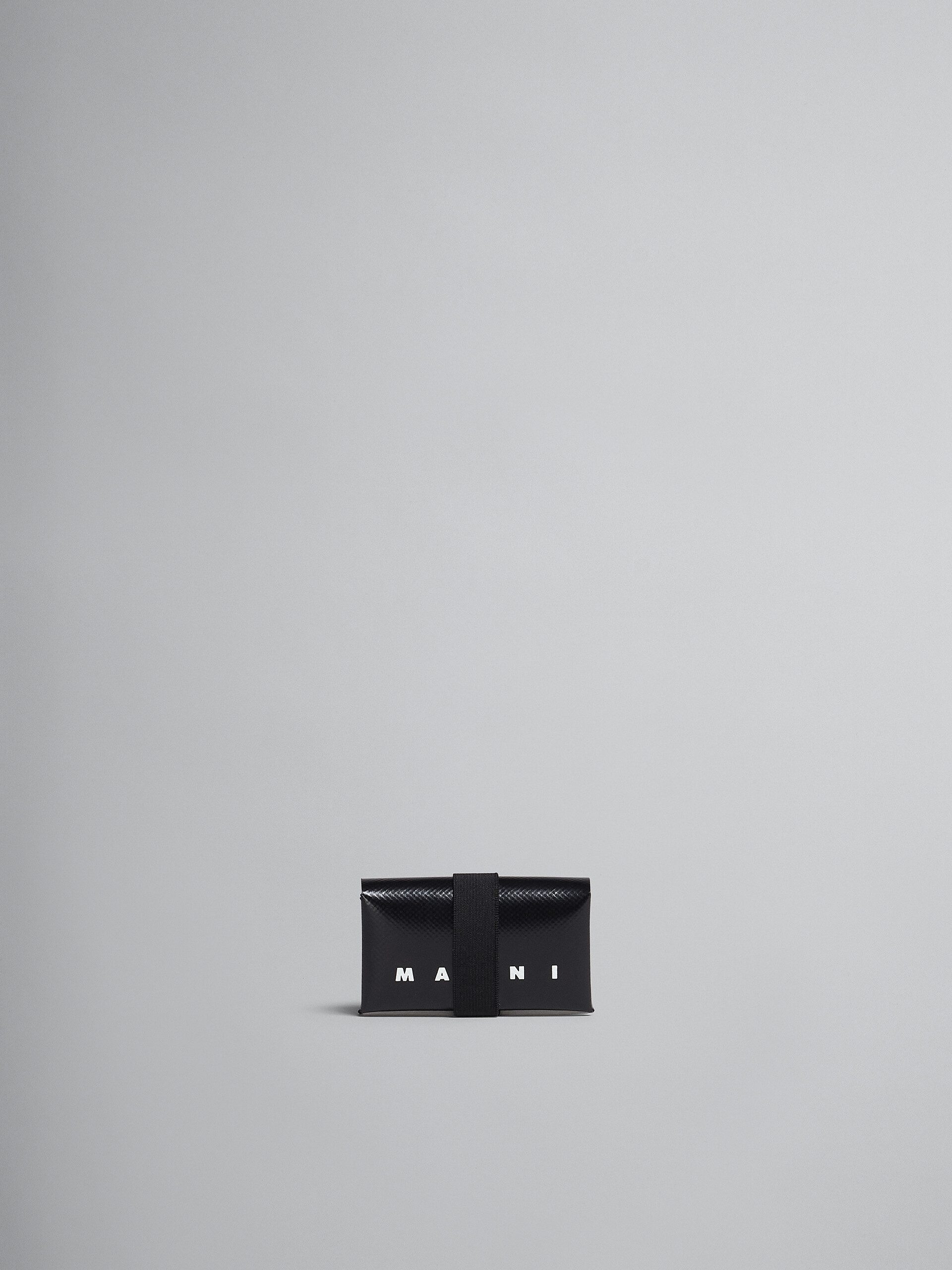BLACK TRI-FOLD WALLET - 1