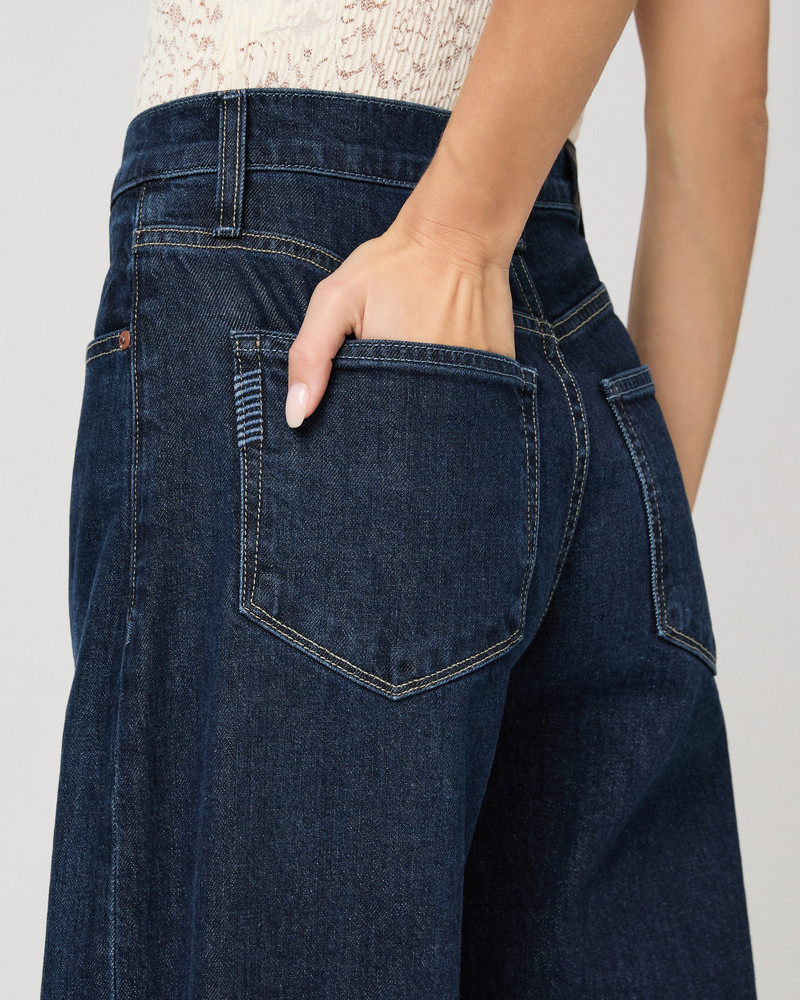 Arellia 32" Barrel Leg Jean 5