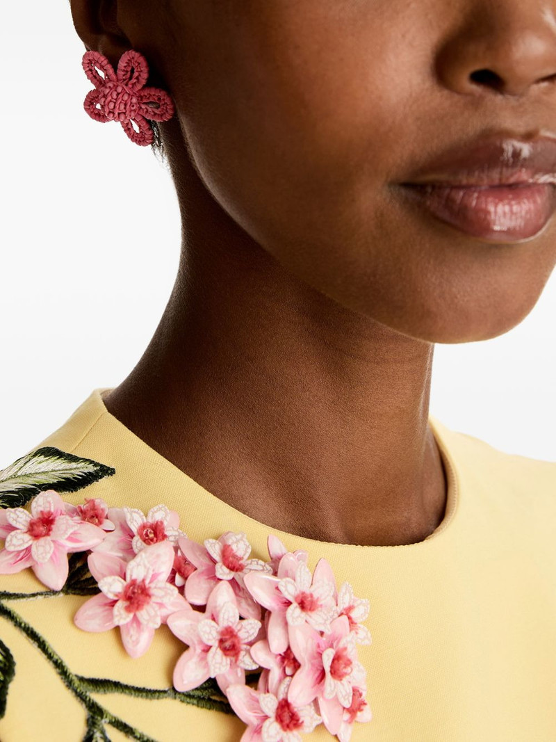 Oscar de la Renta flower stud earrings outlook