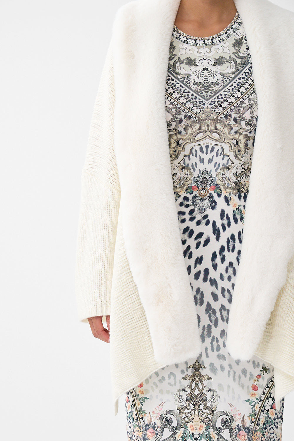 KNIT RELAXED LAYER WITH FAUX FUR - 5