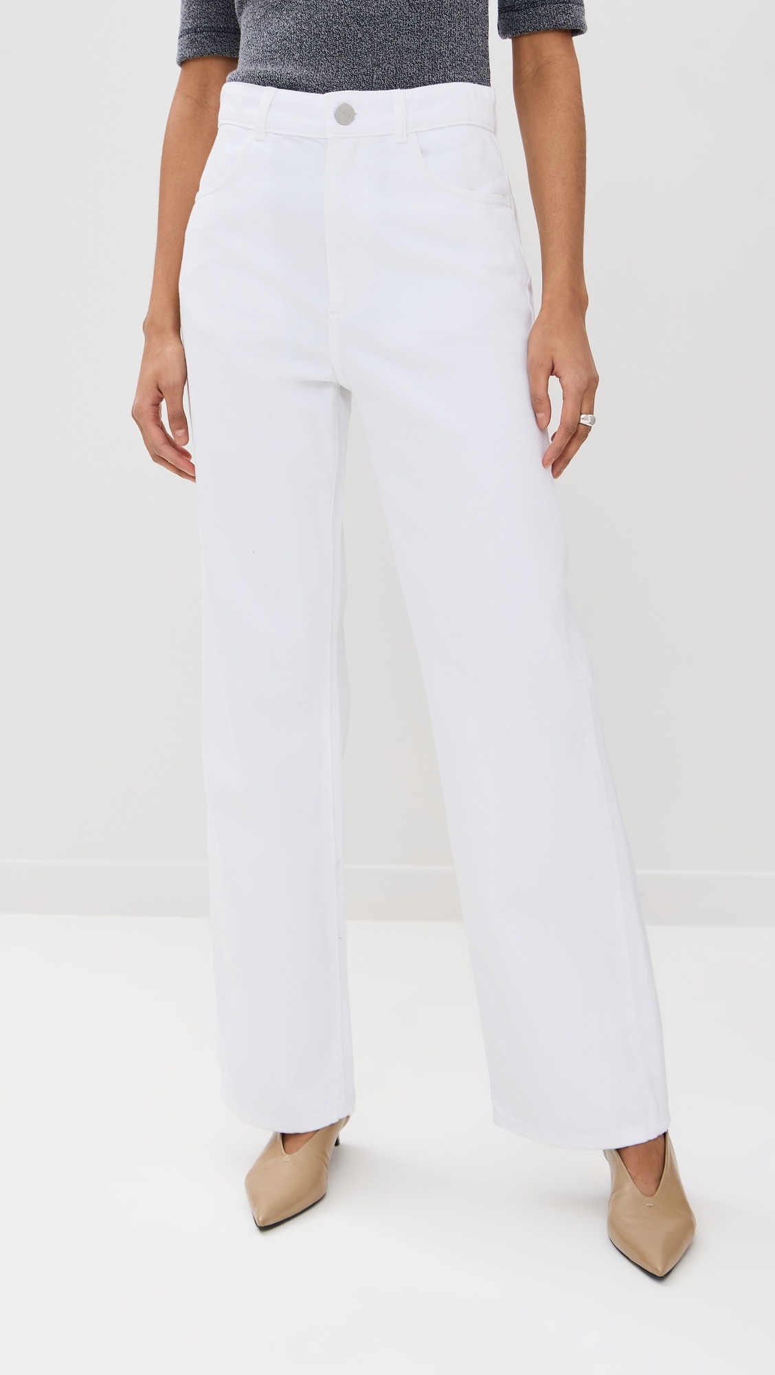 Relaxed Fit White Jeans - 6
