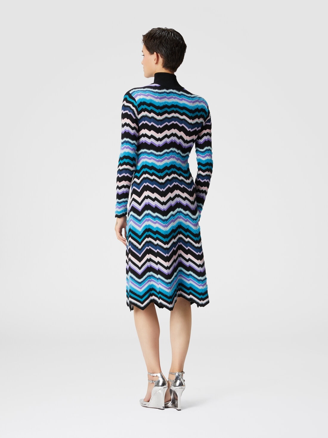 High-necked midi dress with Greek zigzag motif - 3