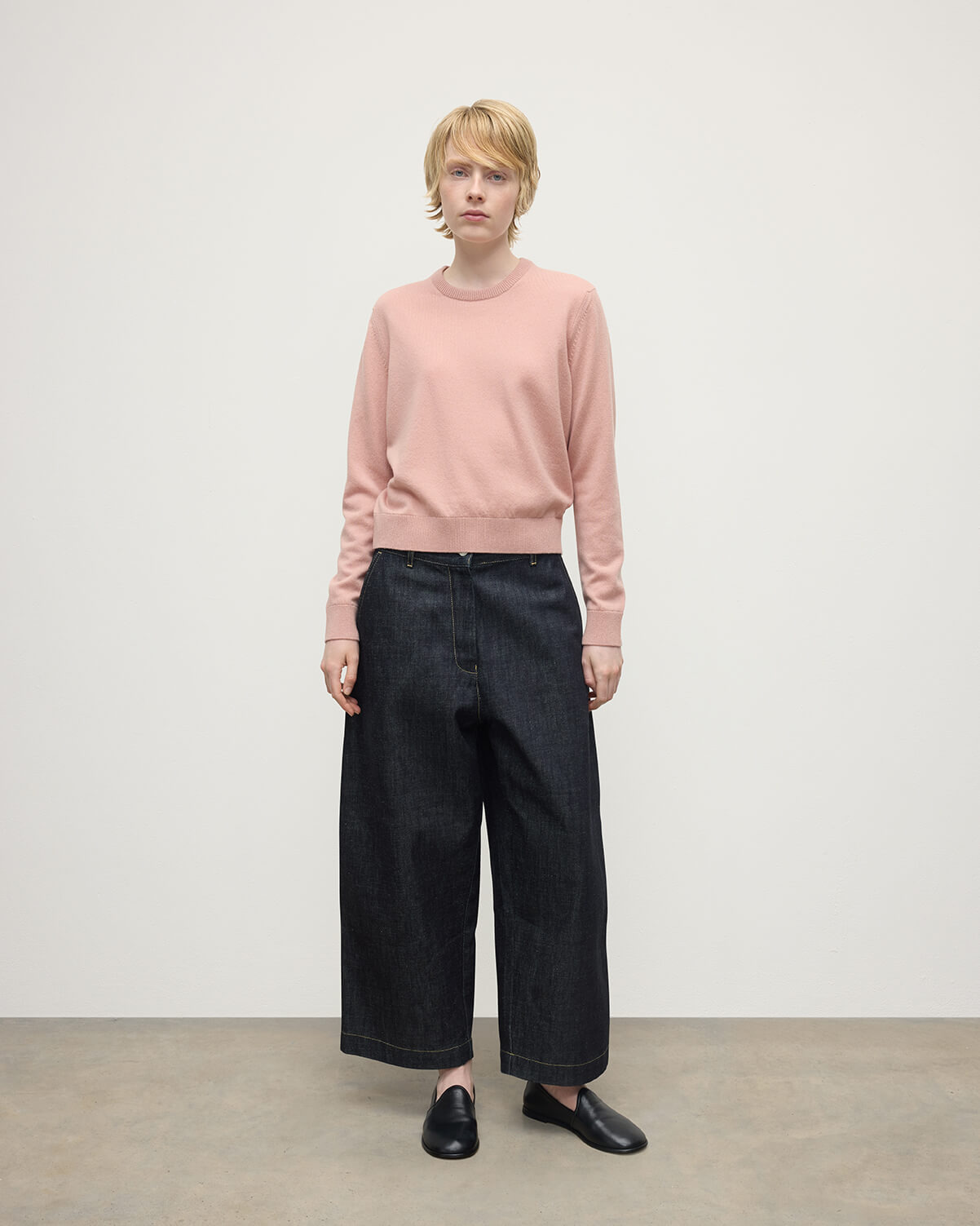 Classic Cashmere Pink Round Neck Jumper - 2