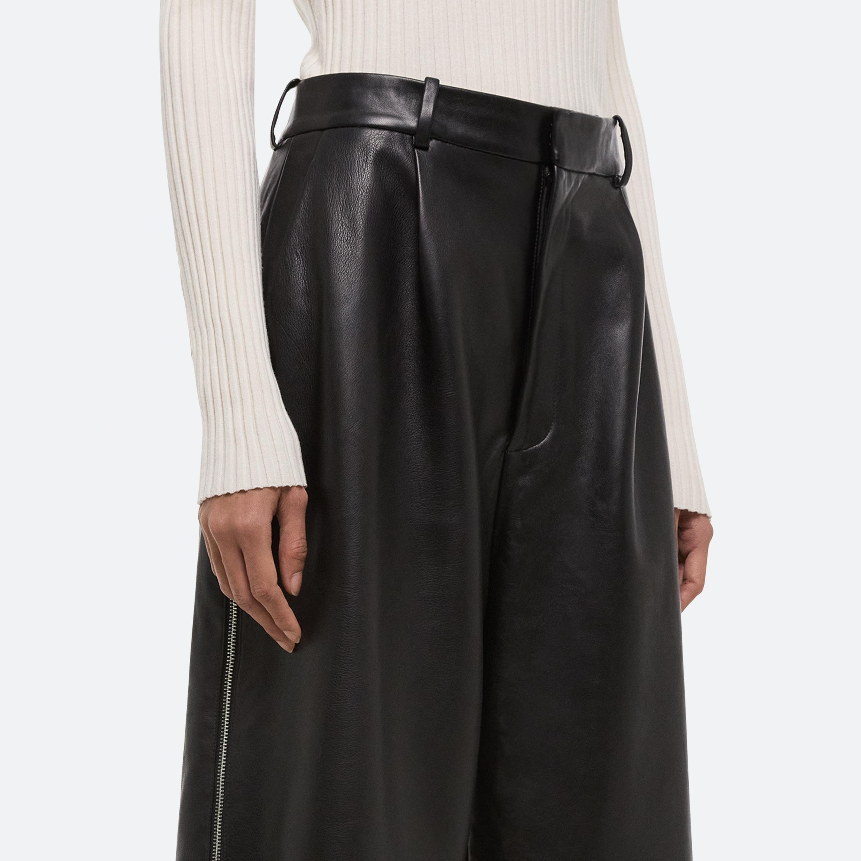 LEATHER ZOOT SHORTS - 6