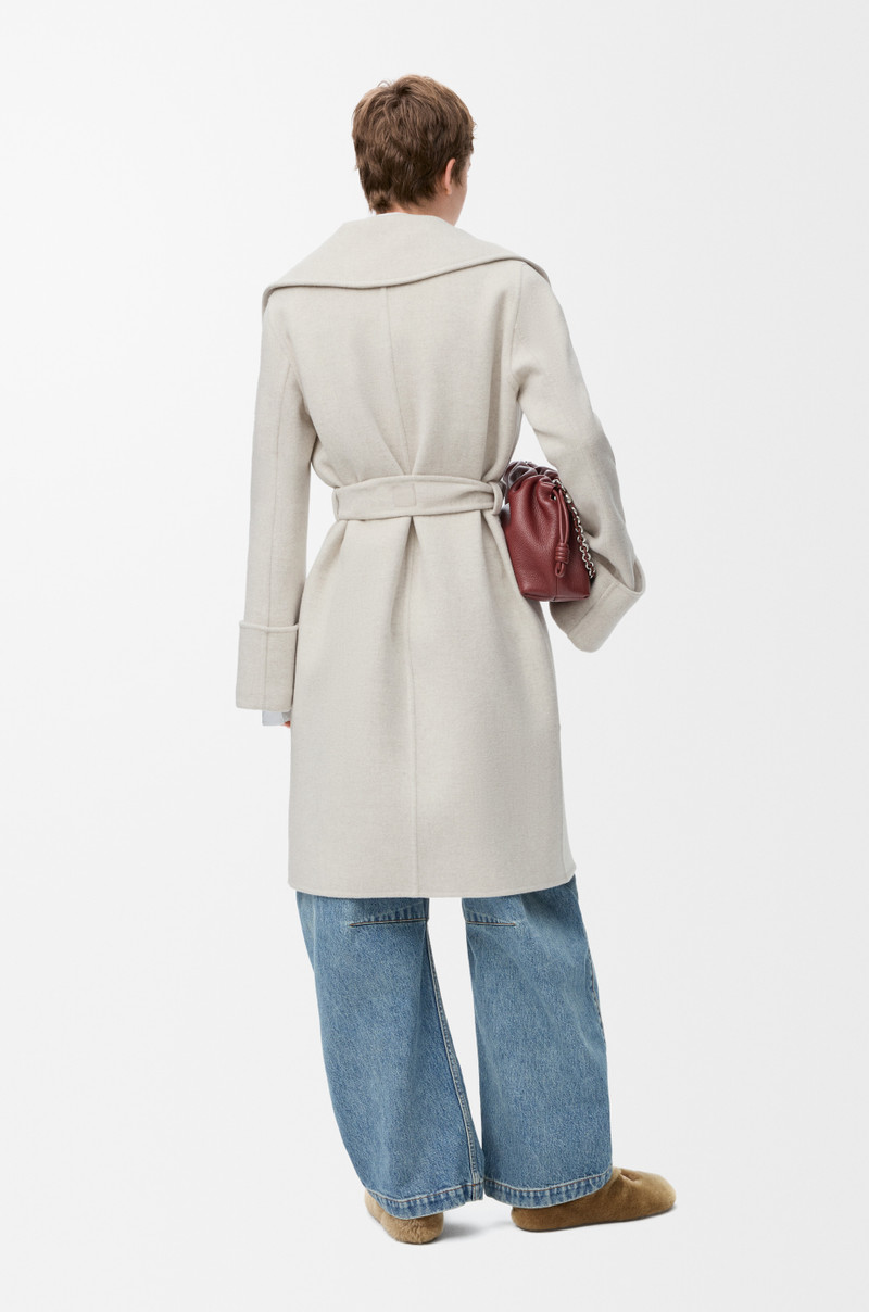 Belted coat in cashmere 4