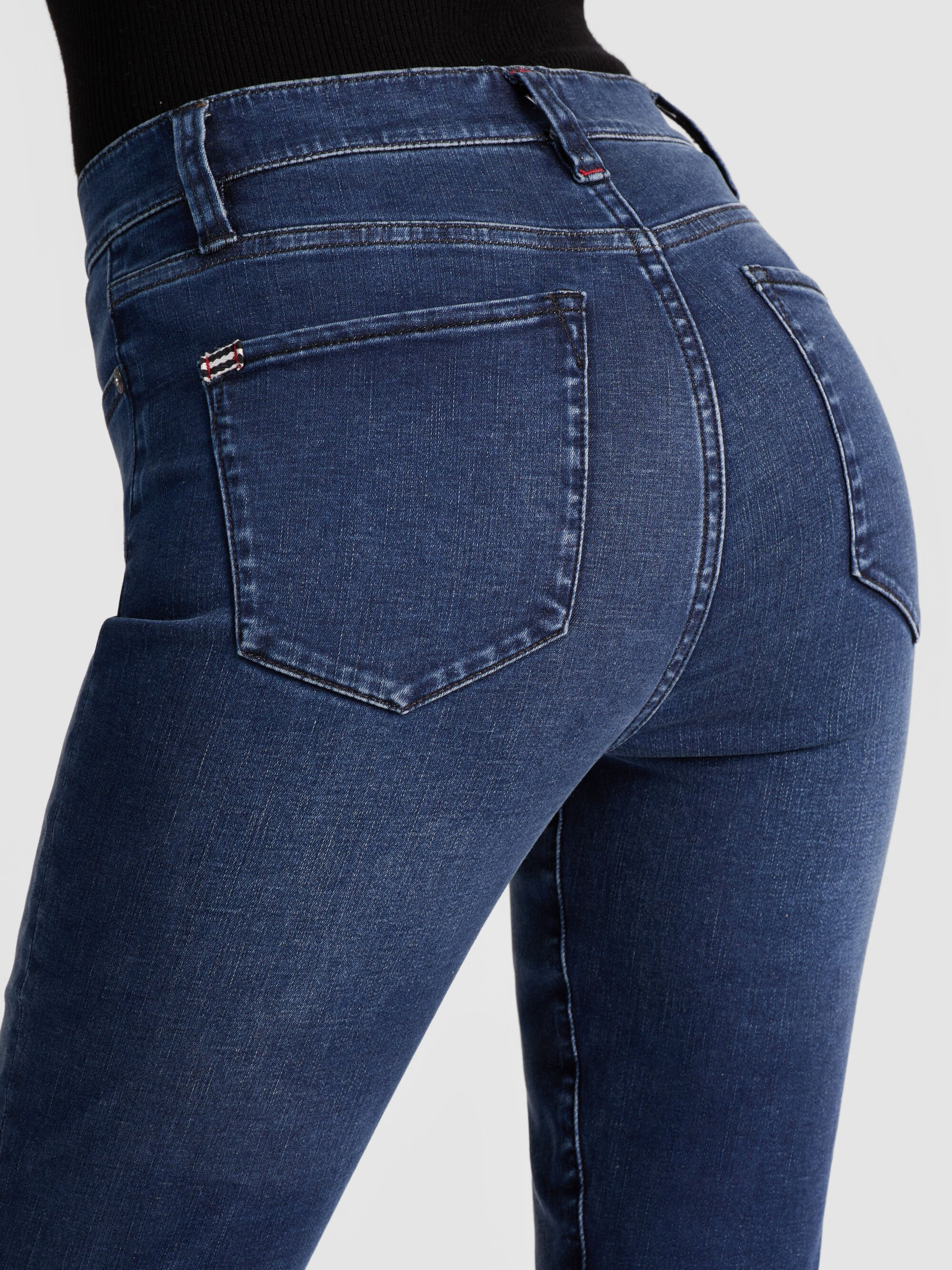 CUTE JEAN - 6
