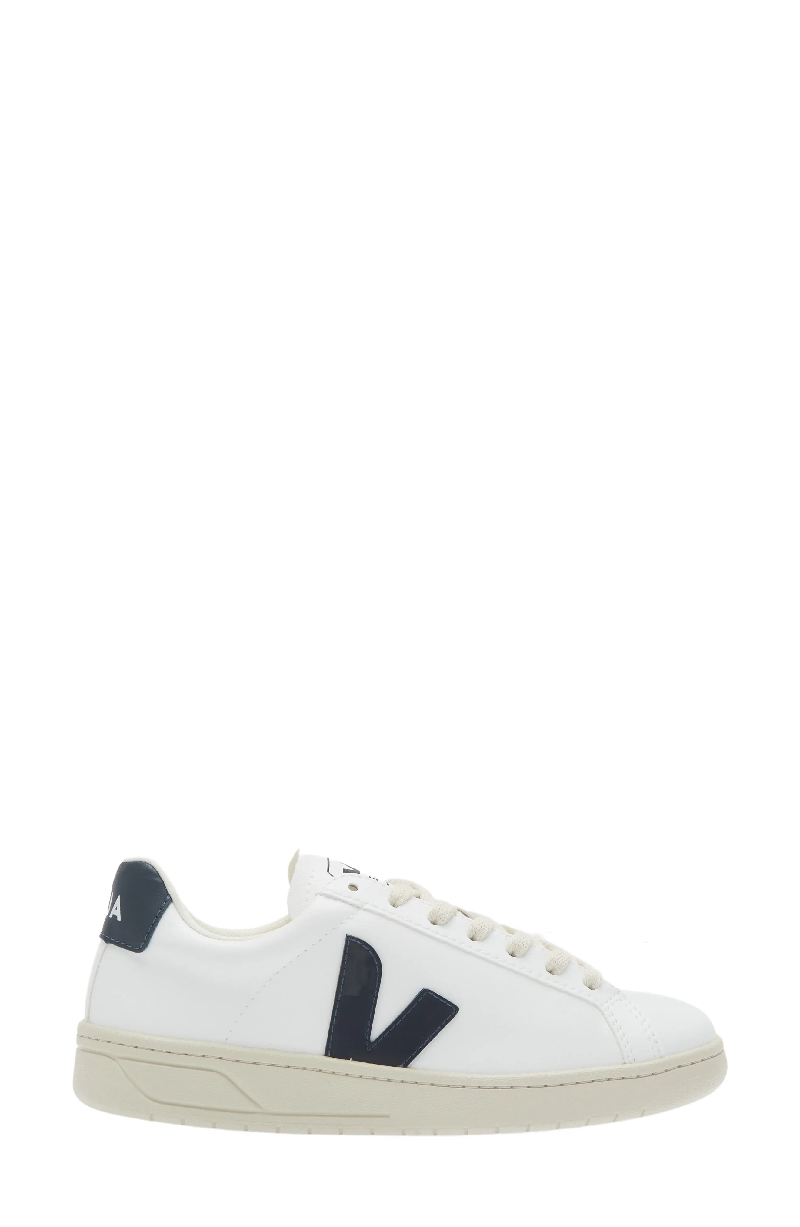 Veja Urca CWL Sneaker in White Nautico at Nordstrom - 3