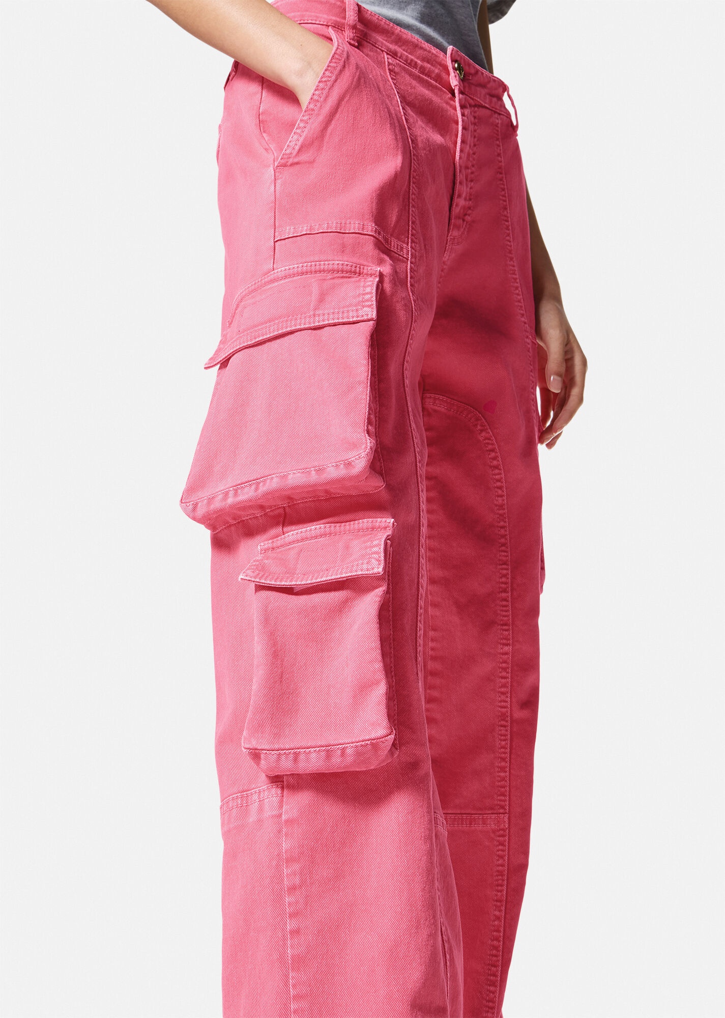 Cargo Straight-Leg Jeans - 5