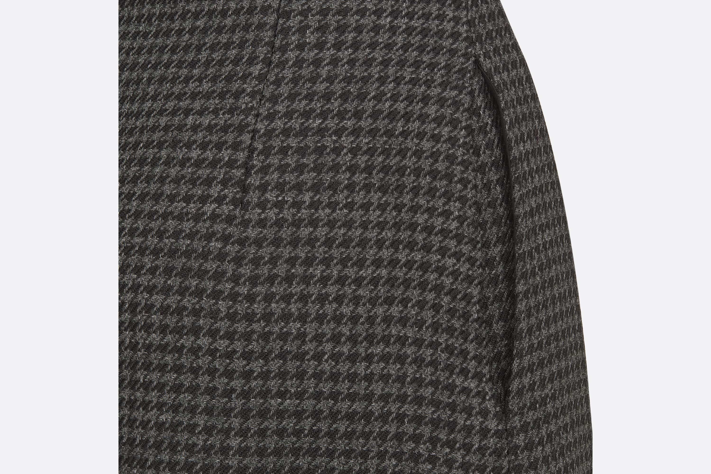 Mid-Length Flared Skirt - 3