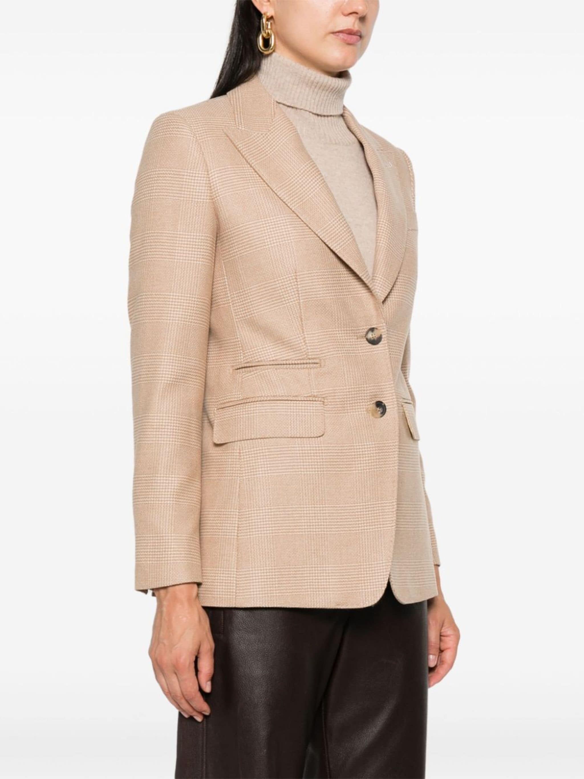 Unghia blazer - 3