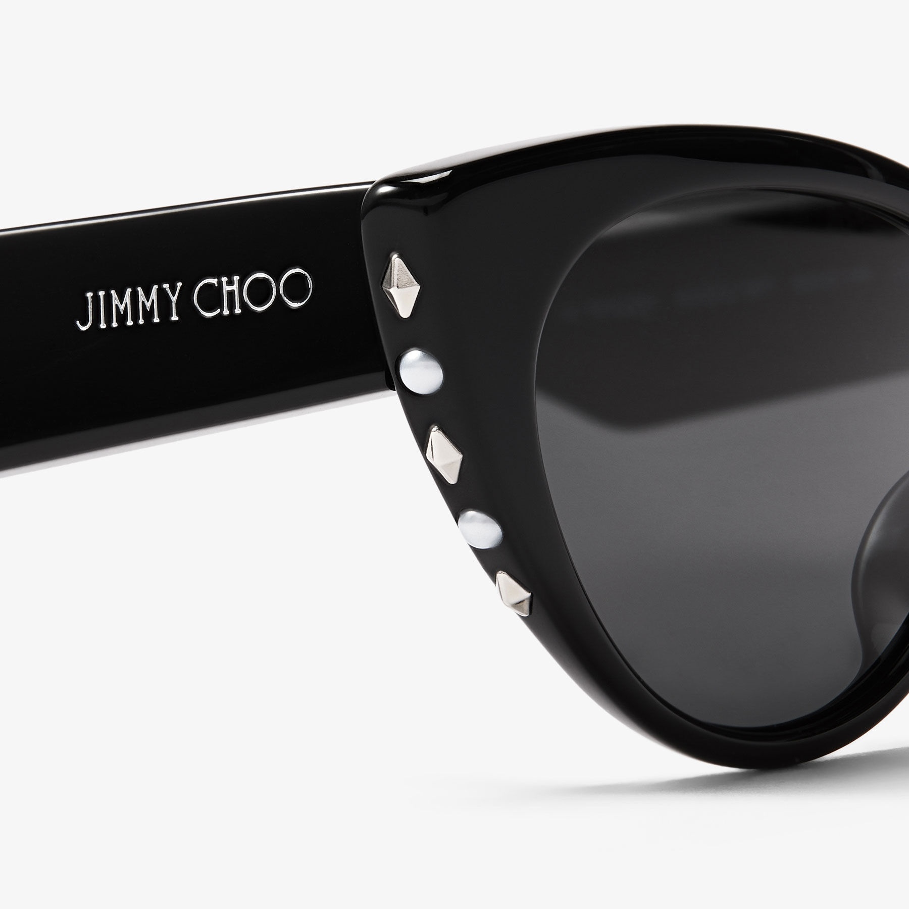 Noura
Black Cat Eye Sunglasses 3