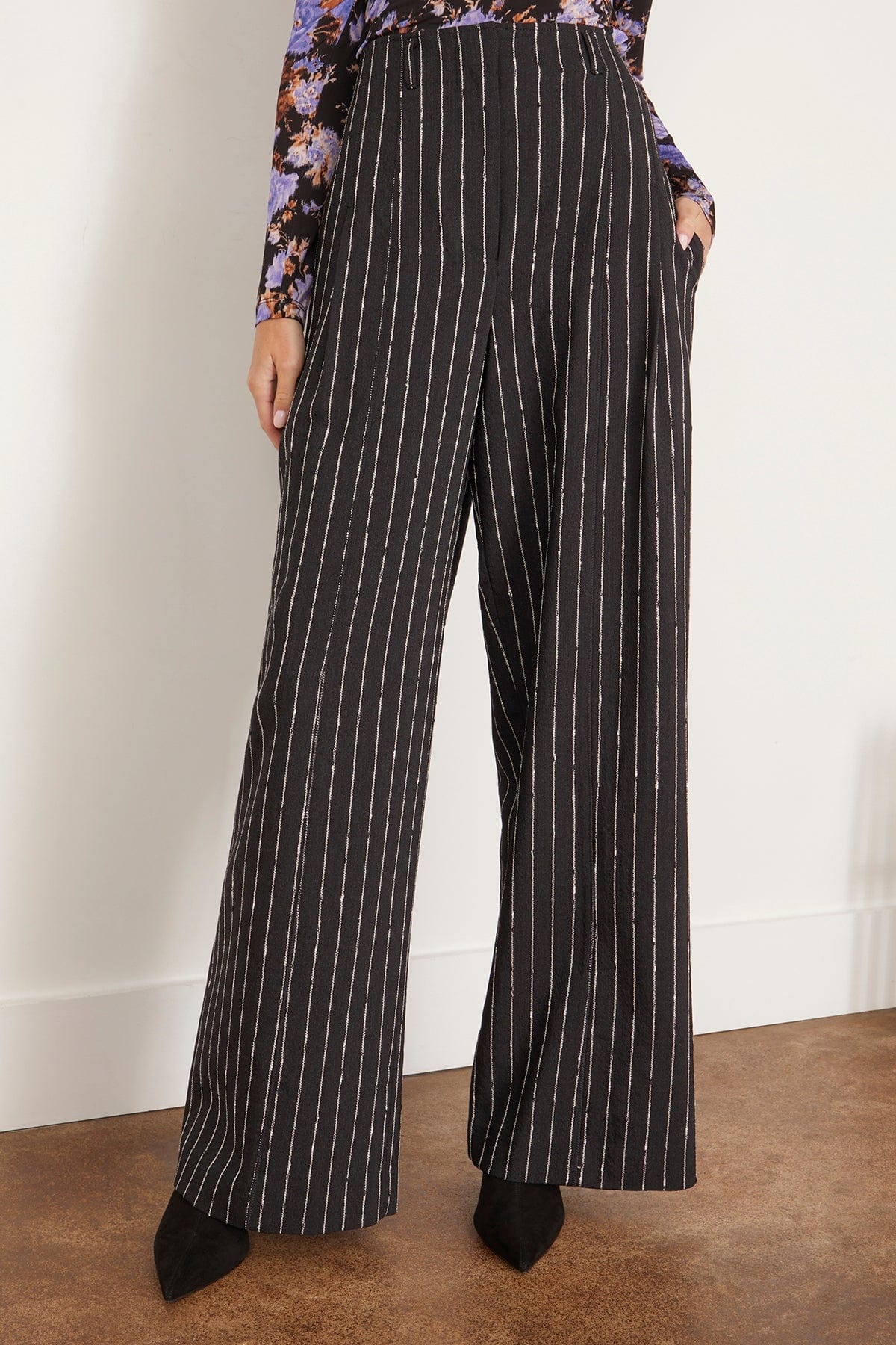 Carine Pant in Noir - 3