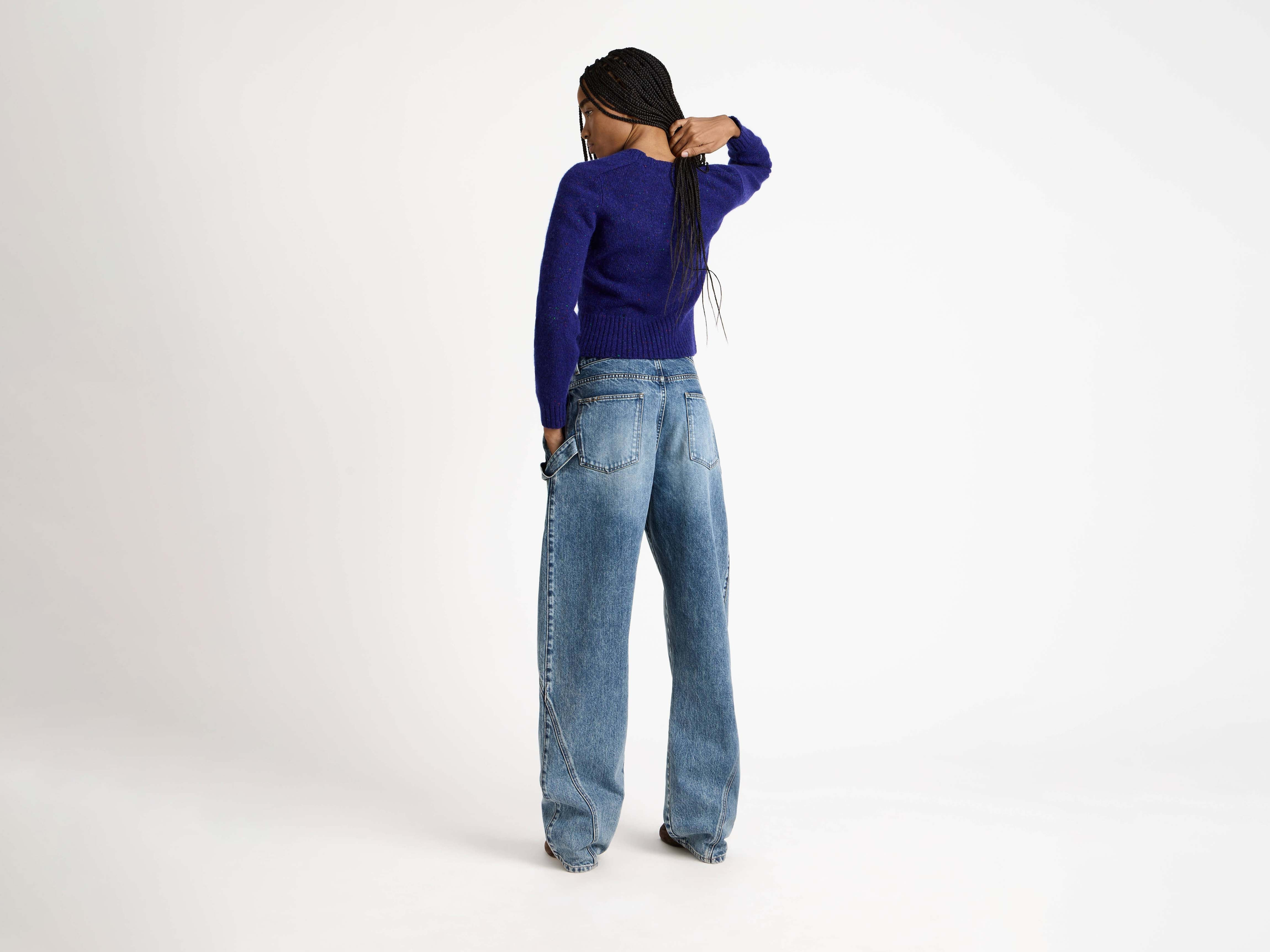 EMBROIDERED CREW NECK JUMPER IN VIOLET - 3