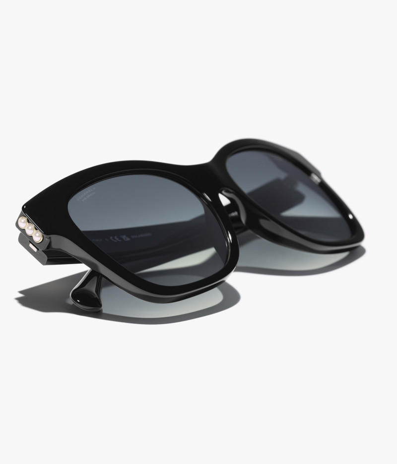 Square Sunglasses 3