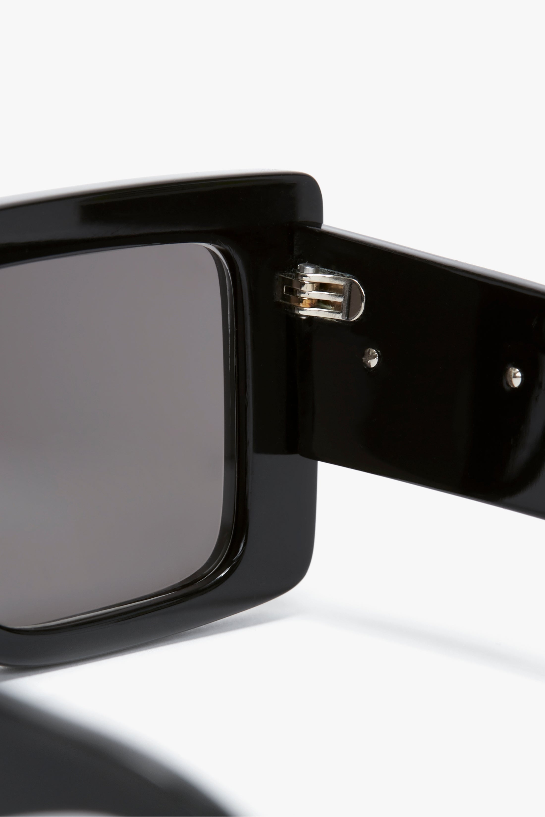 Oversized Frame Sunglasses In Black - 5