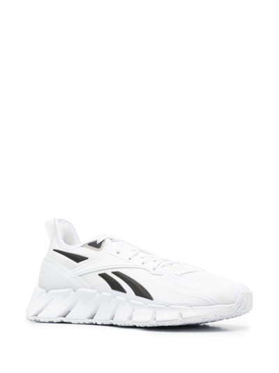 Reebok logo-patch low-top sneakers outlook