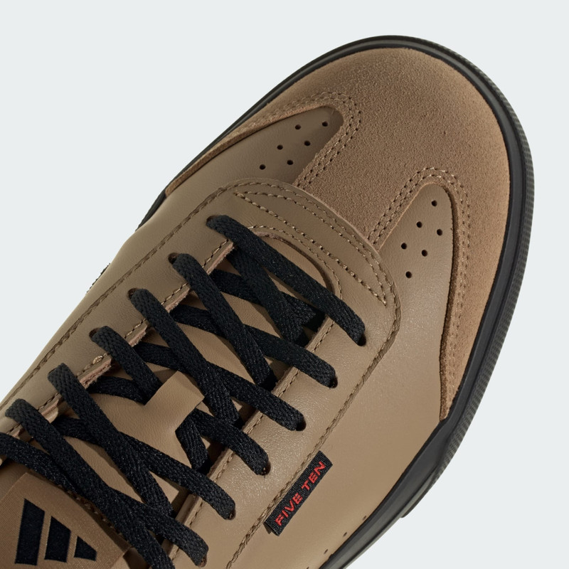 SLEUTH DLX 2 Shoes 9