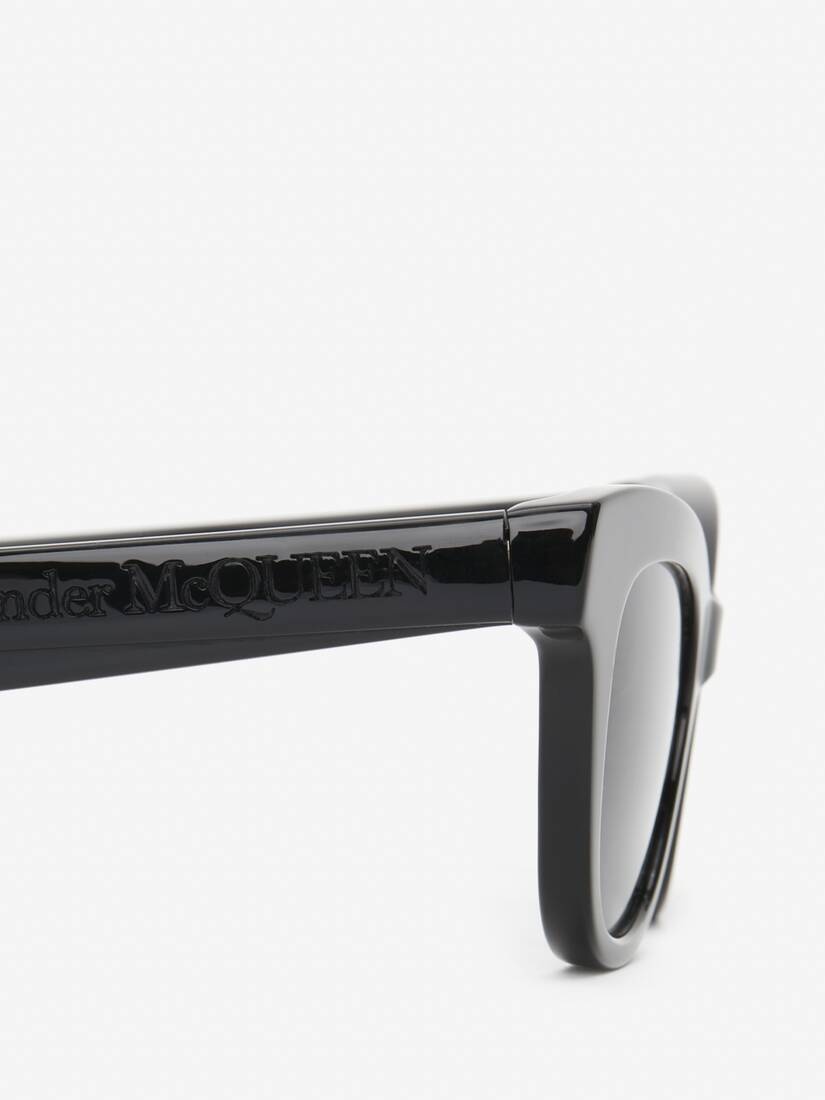 Women's McQueen Cat-eye Sunglasses in Schwarz - 3