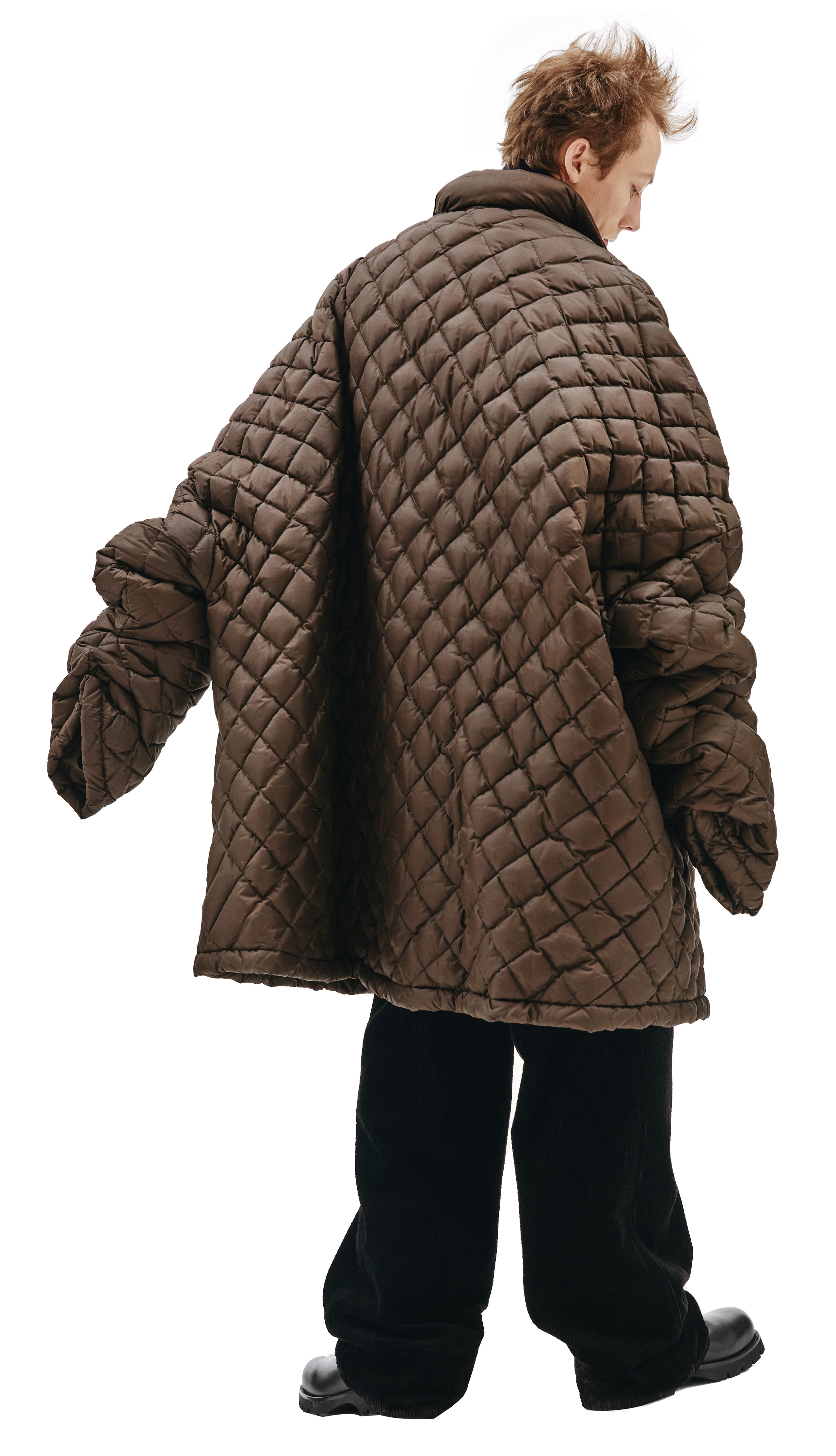 OVERSIZED QUILTED JACKET IN BROWN - 4