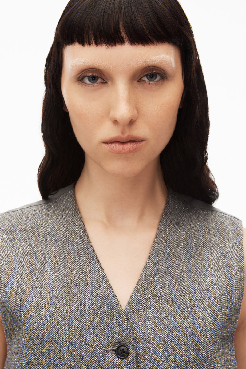 collarless vest in herringbone tailoring 4