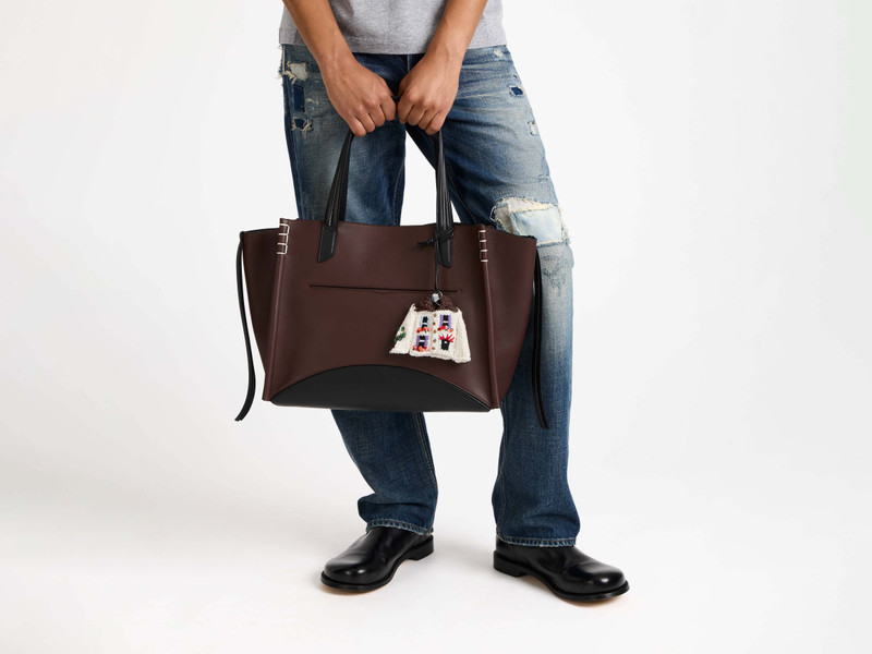 JW Anderson LOAFER CABAS IN BURGUNDY & BLACK outlook