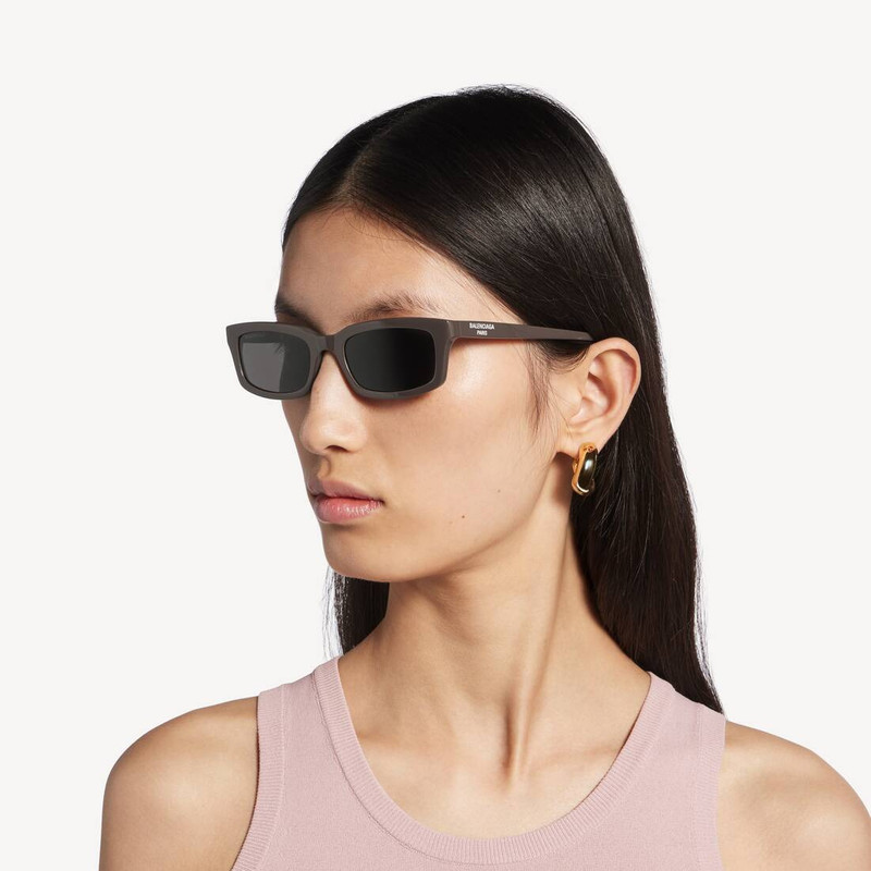Daily Rectangle Sunglasses in Taupe 7