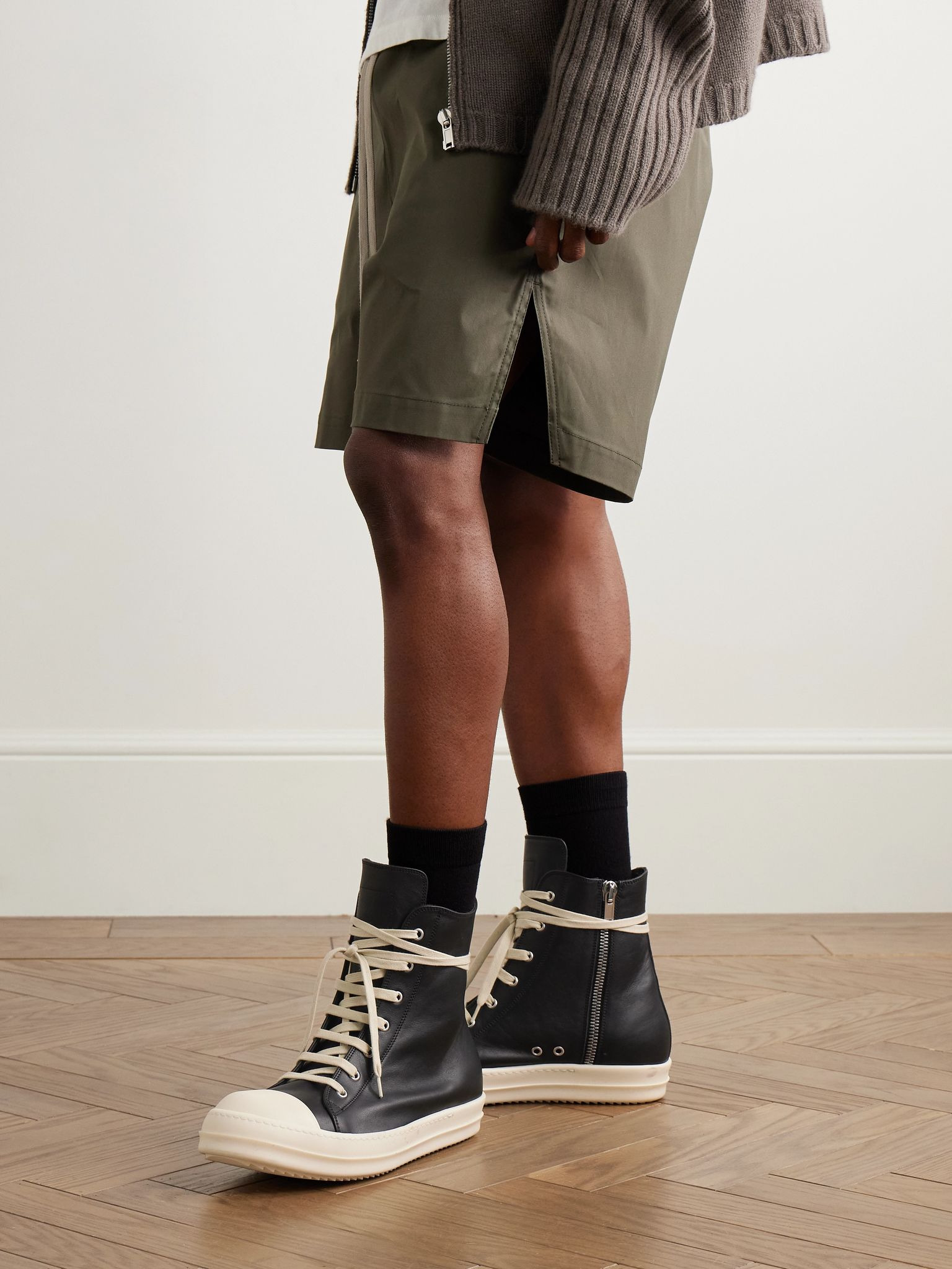Leather High-Top Sneakers Black - 2