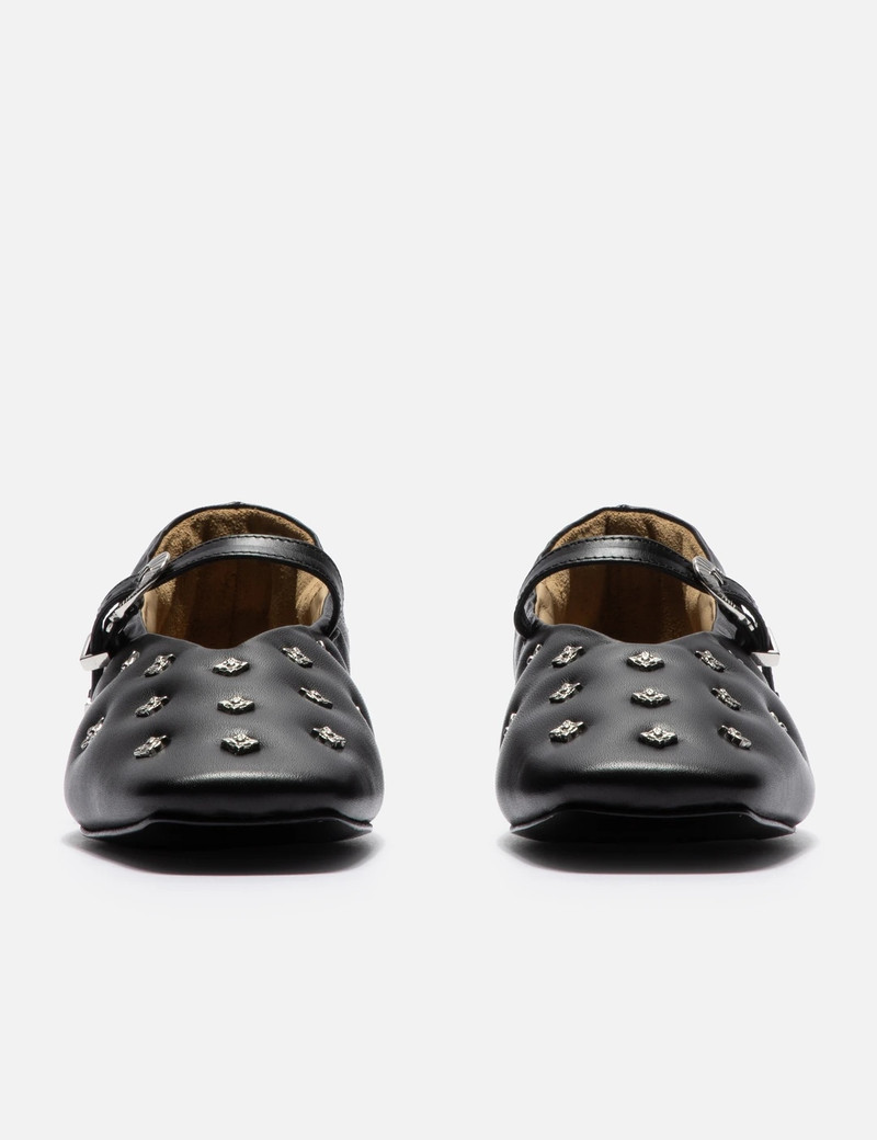 TOGA PULLA MARY JANE outlook