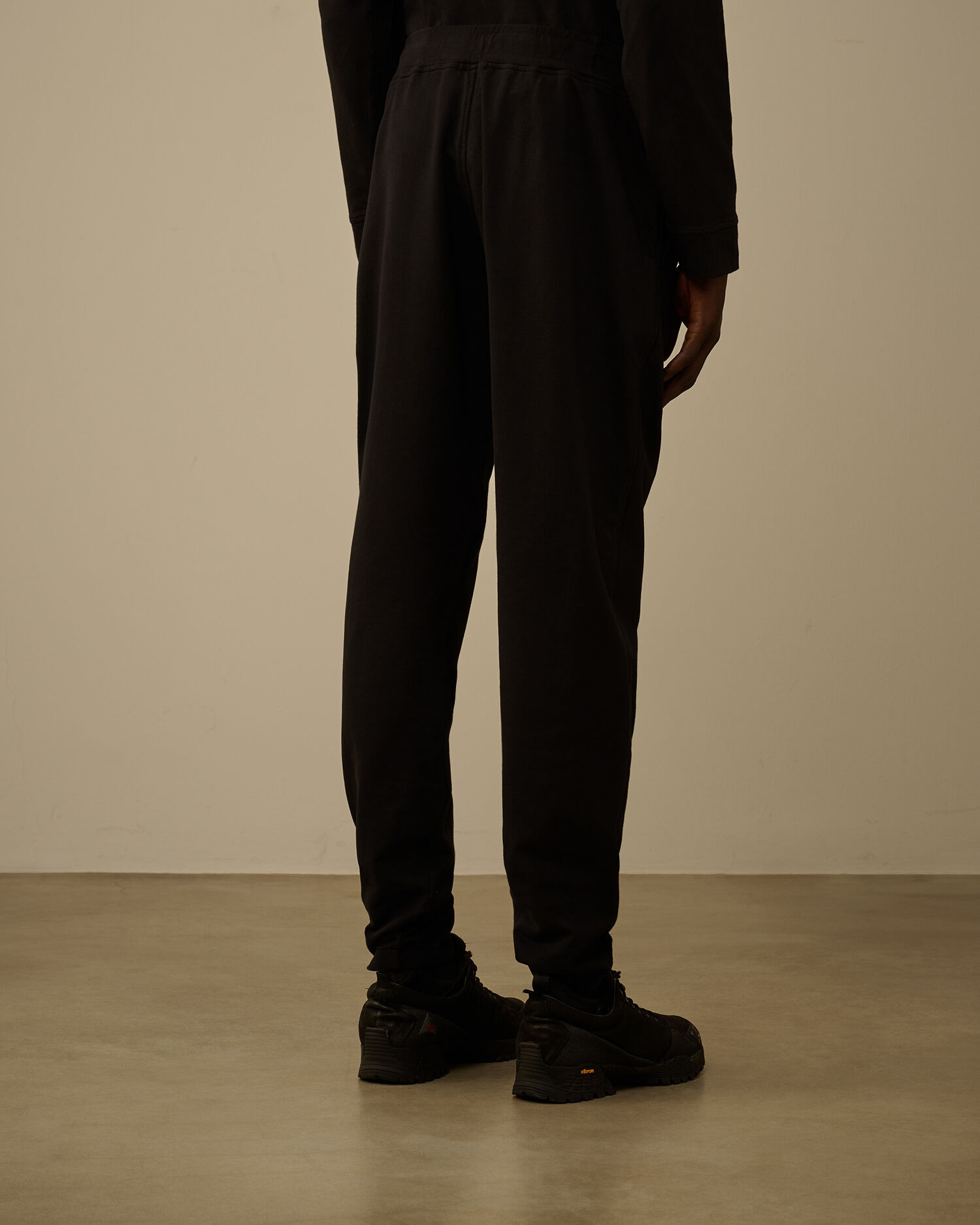 Light Fleece Lens Sweatpants - 4