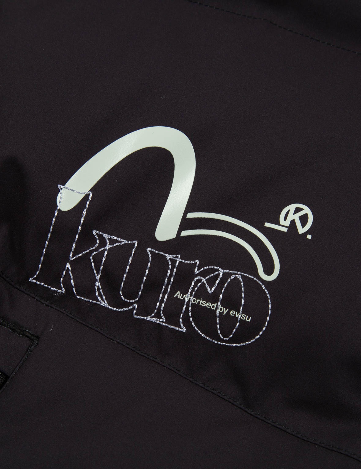 Kamon and Logo Embroidered Gradient Down Jacket - 9